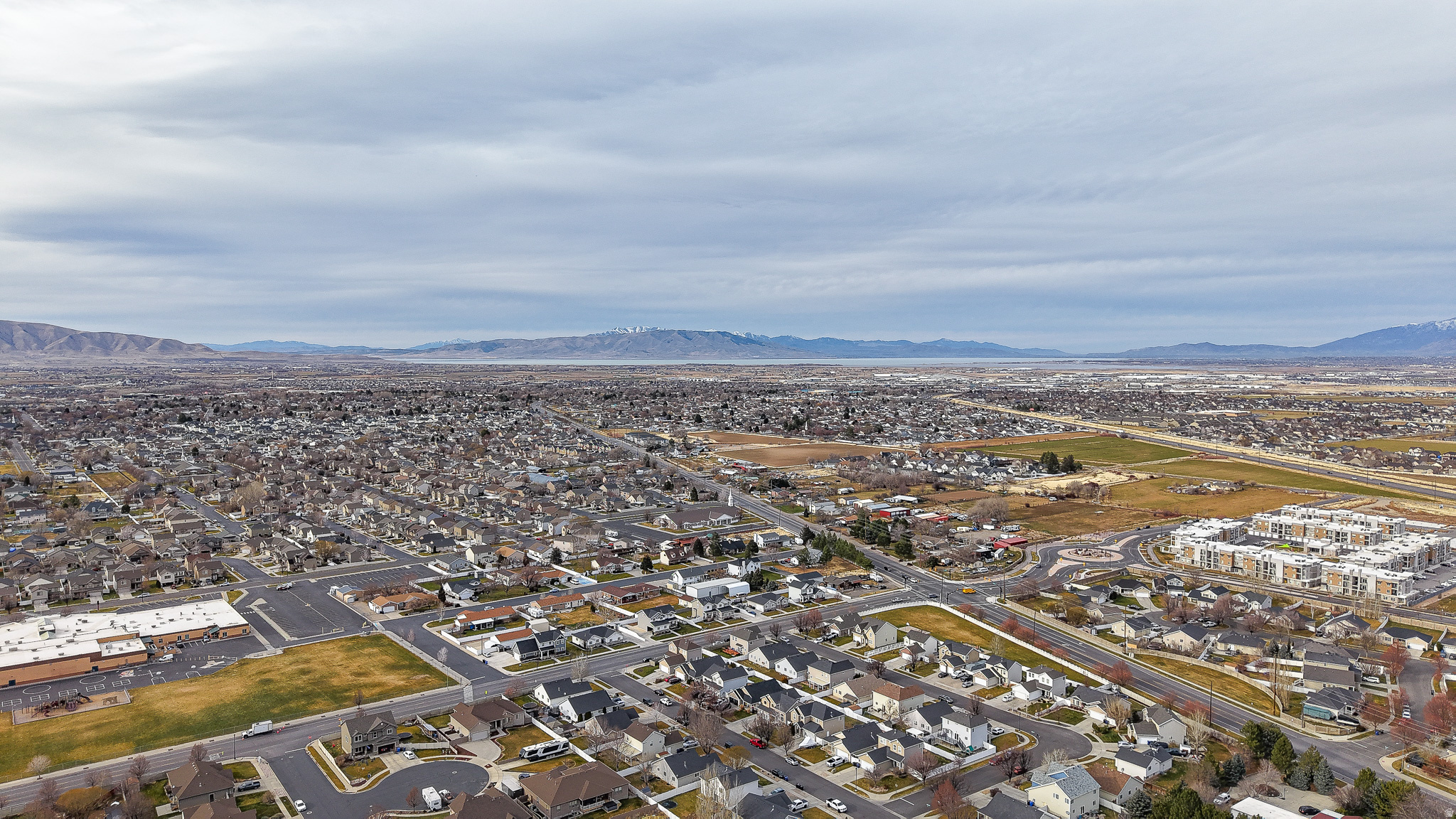 ROCK COVE - Residential