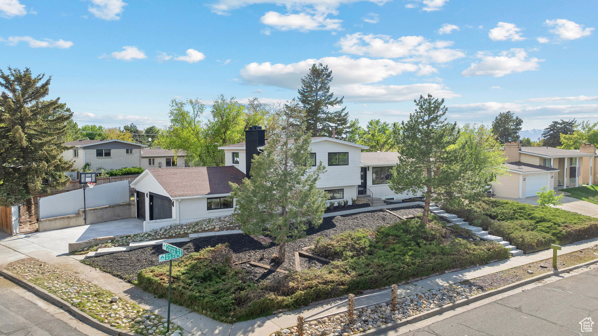 2530 Quail Hallow Dr, Sandy, Utah image 2