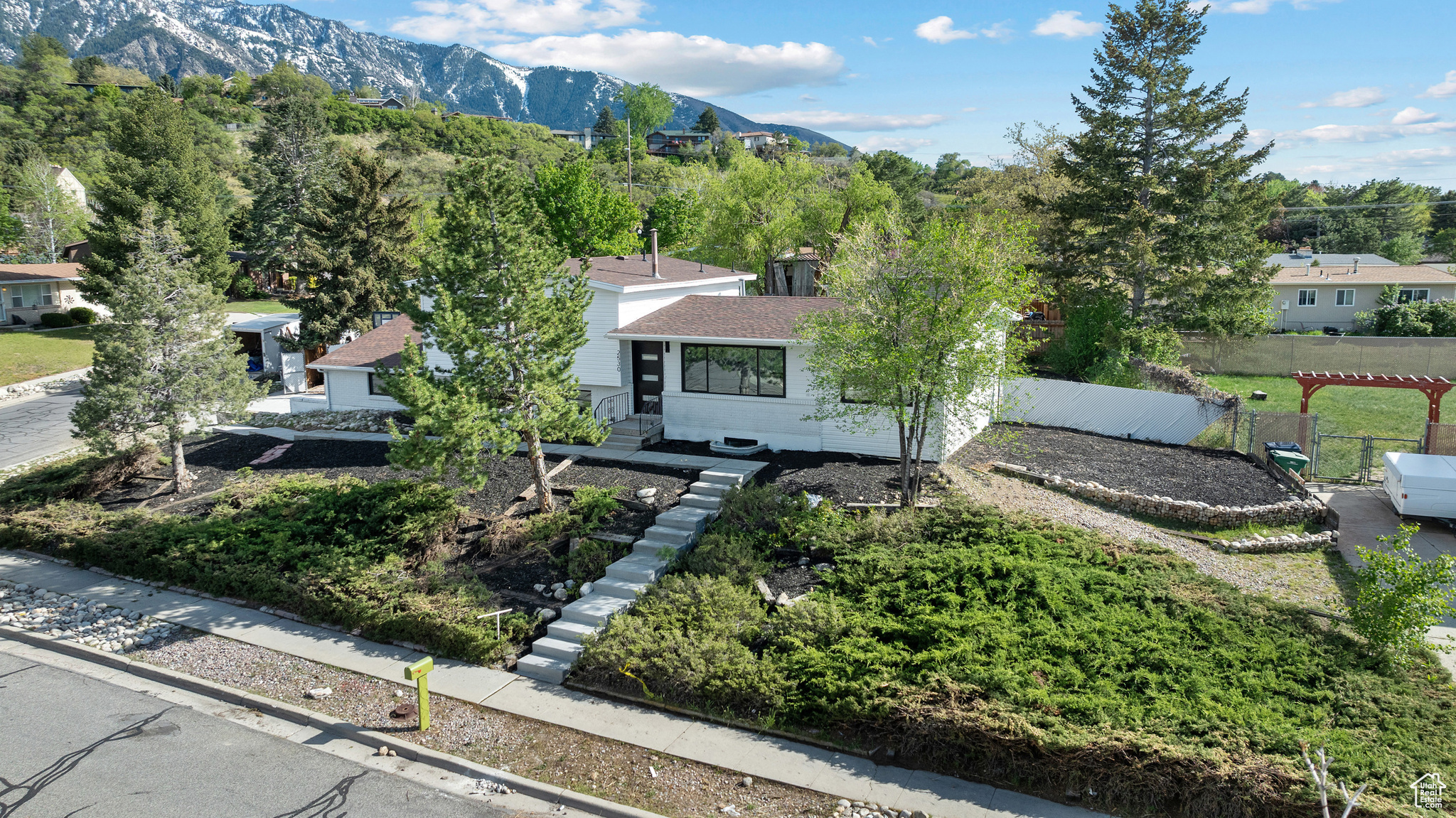 2530 Quail Hallow Dr, Sandy, Utah image 3