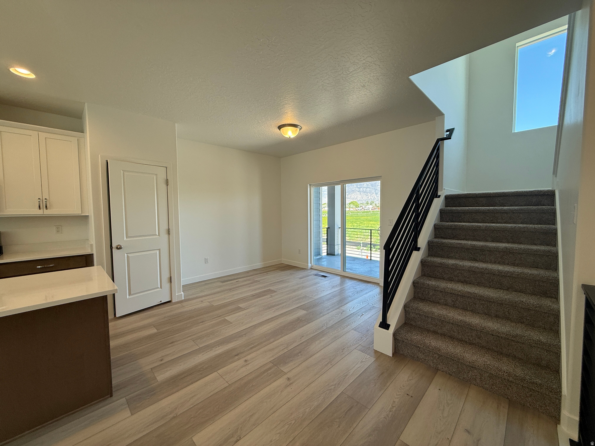 MEADOWBROOK - Residential