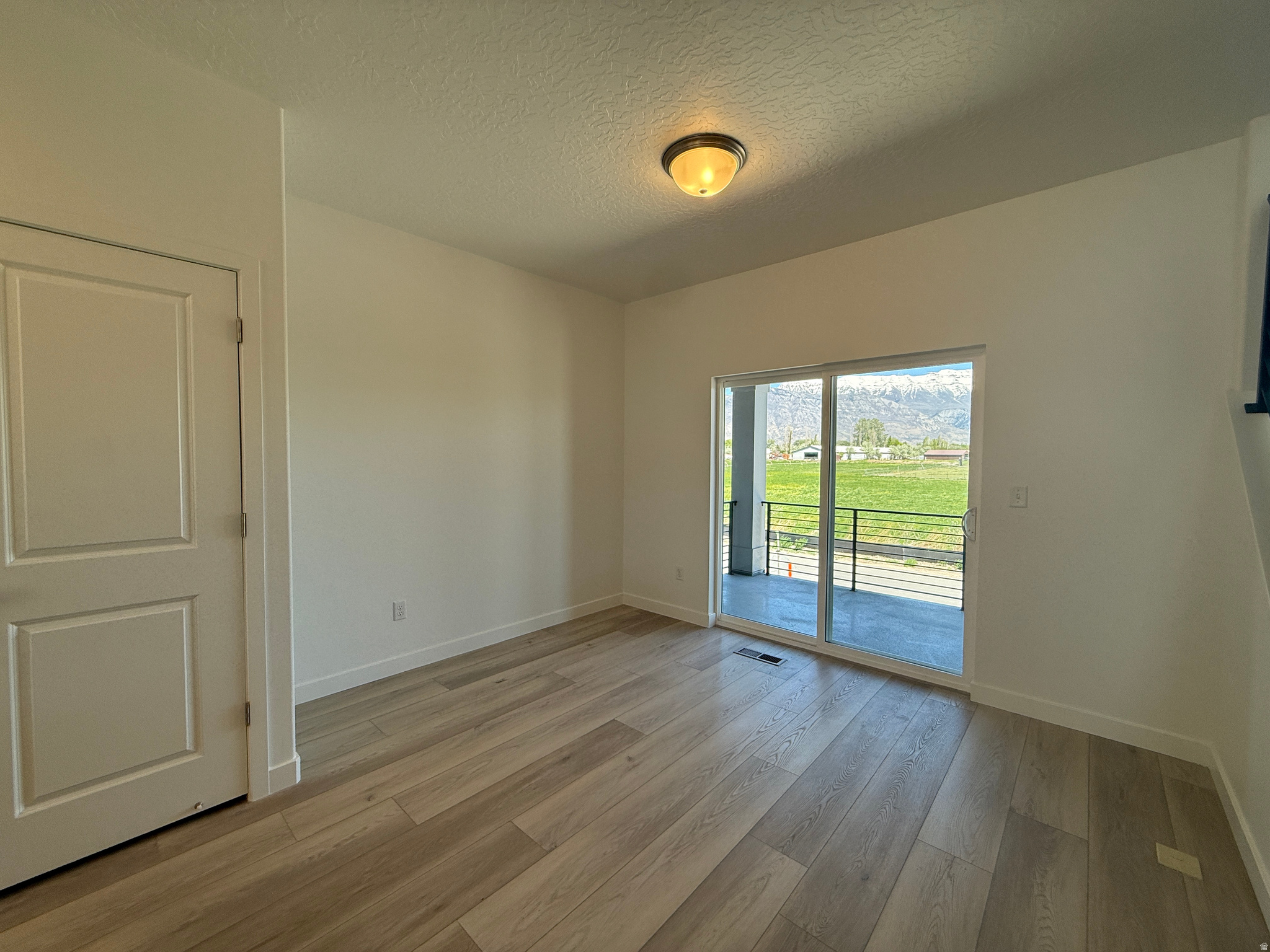 MEADOWBROOK - Residential