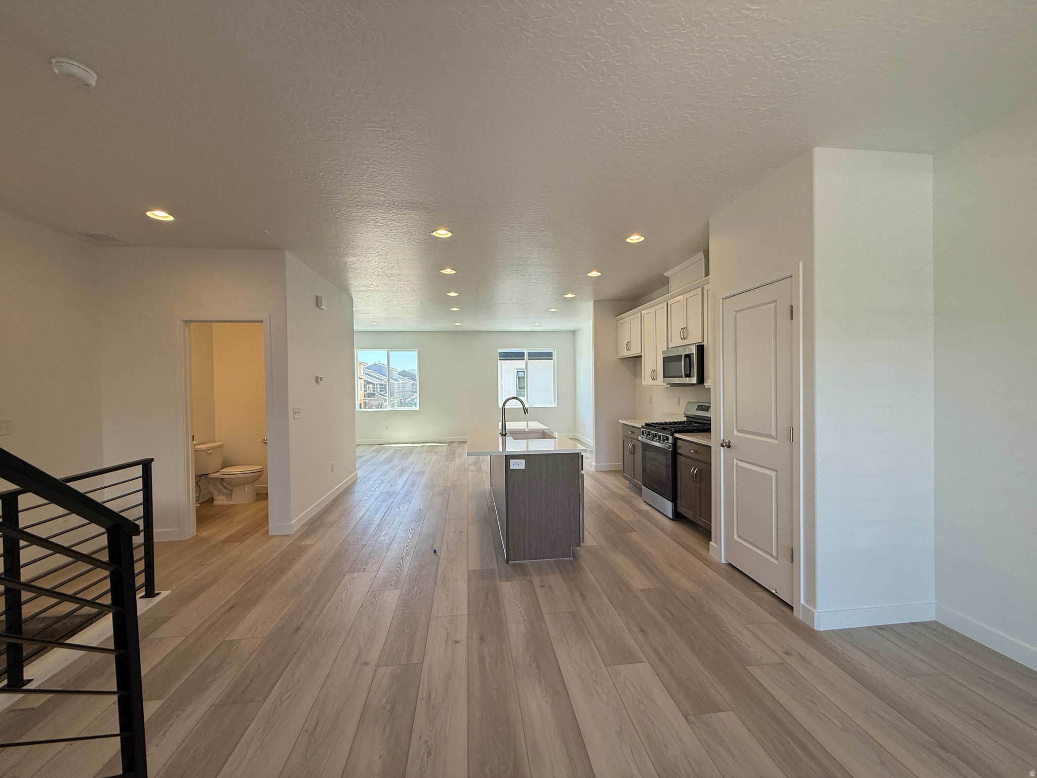 MEADOWBROOK - Residential