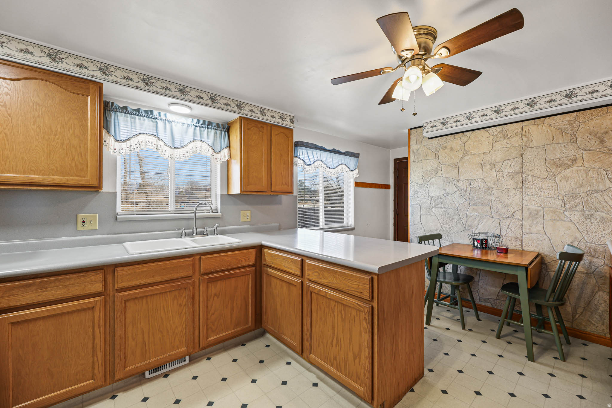 CLEARVIEW HOMES SUB - Residential