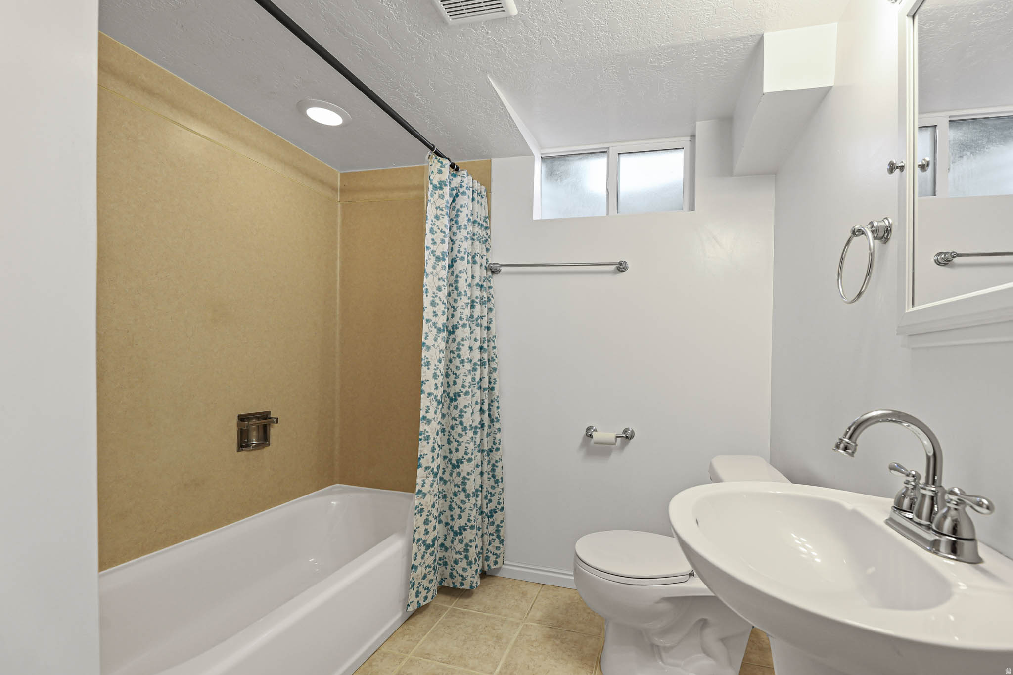 CLEARVIEW HOMES SUB - Residential