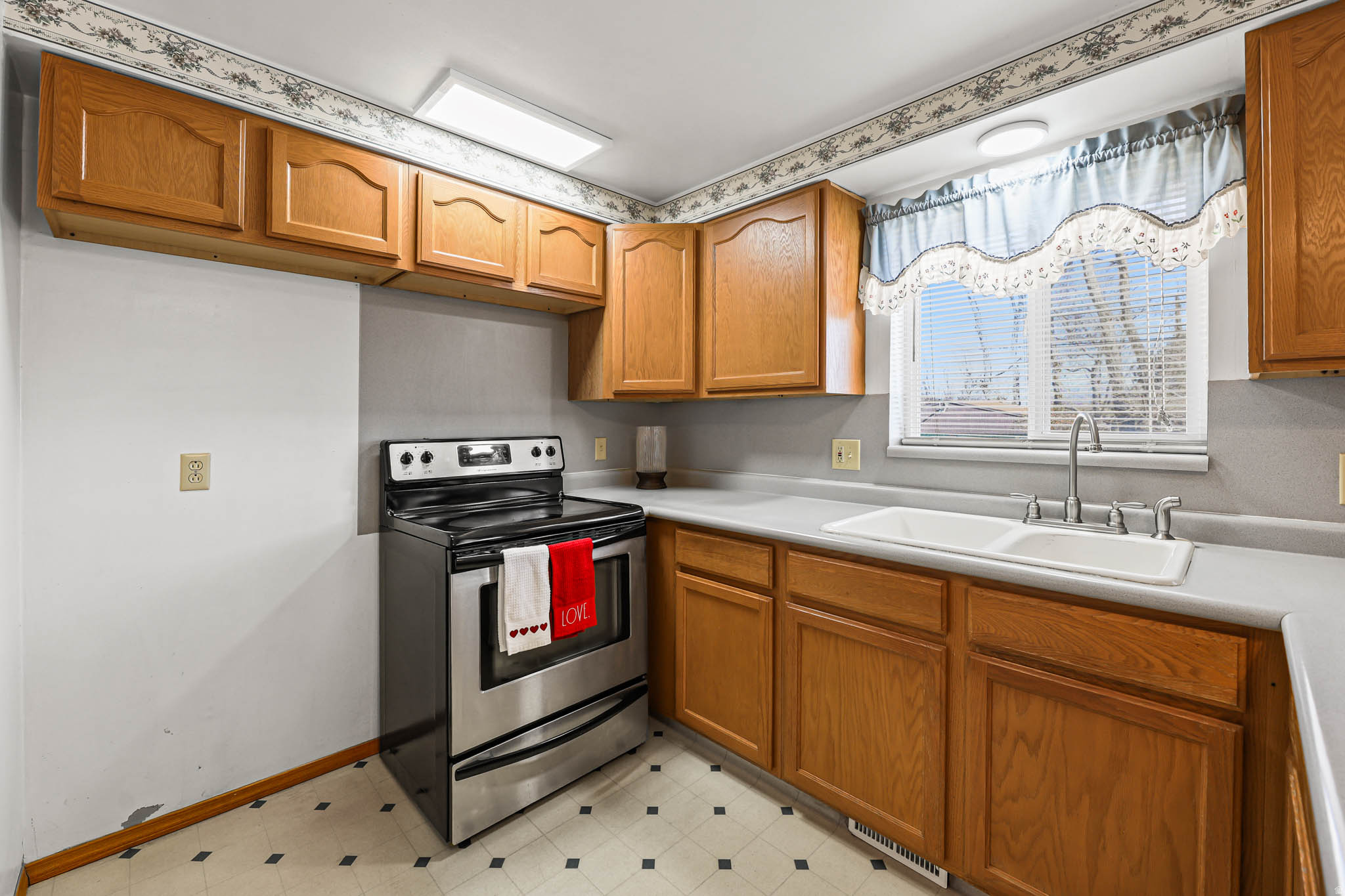 CLEARVIEW HOMES SUB - Residential