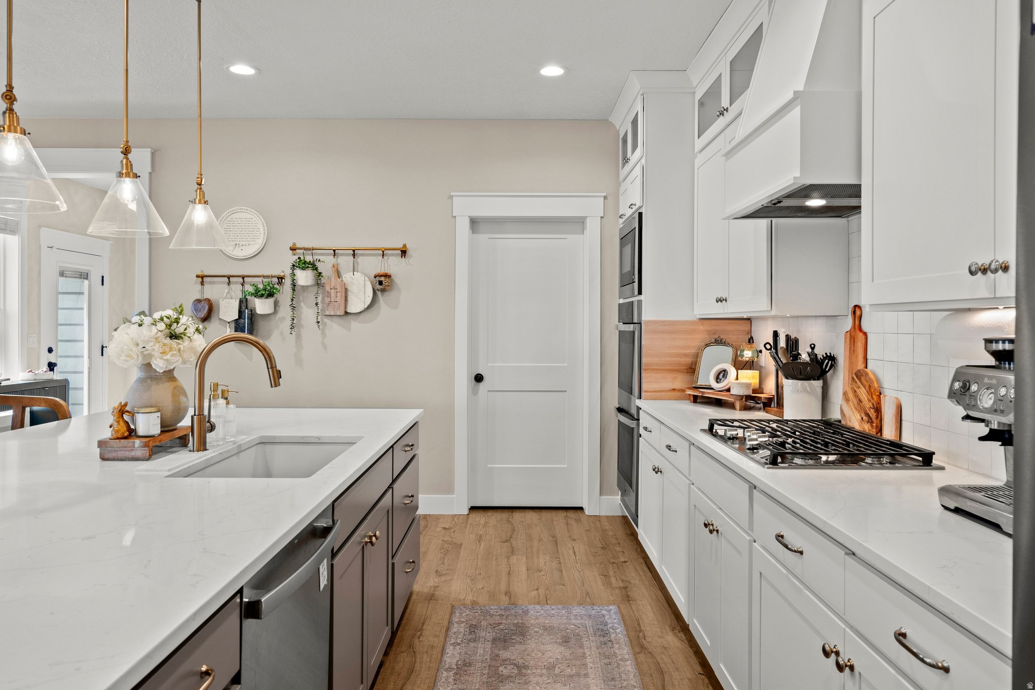 DAYBREAK - Residential