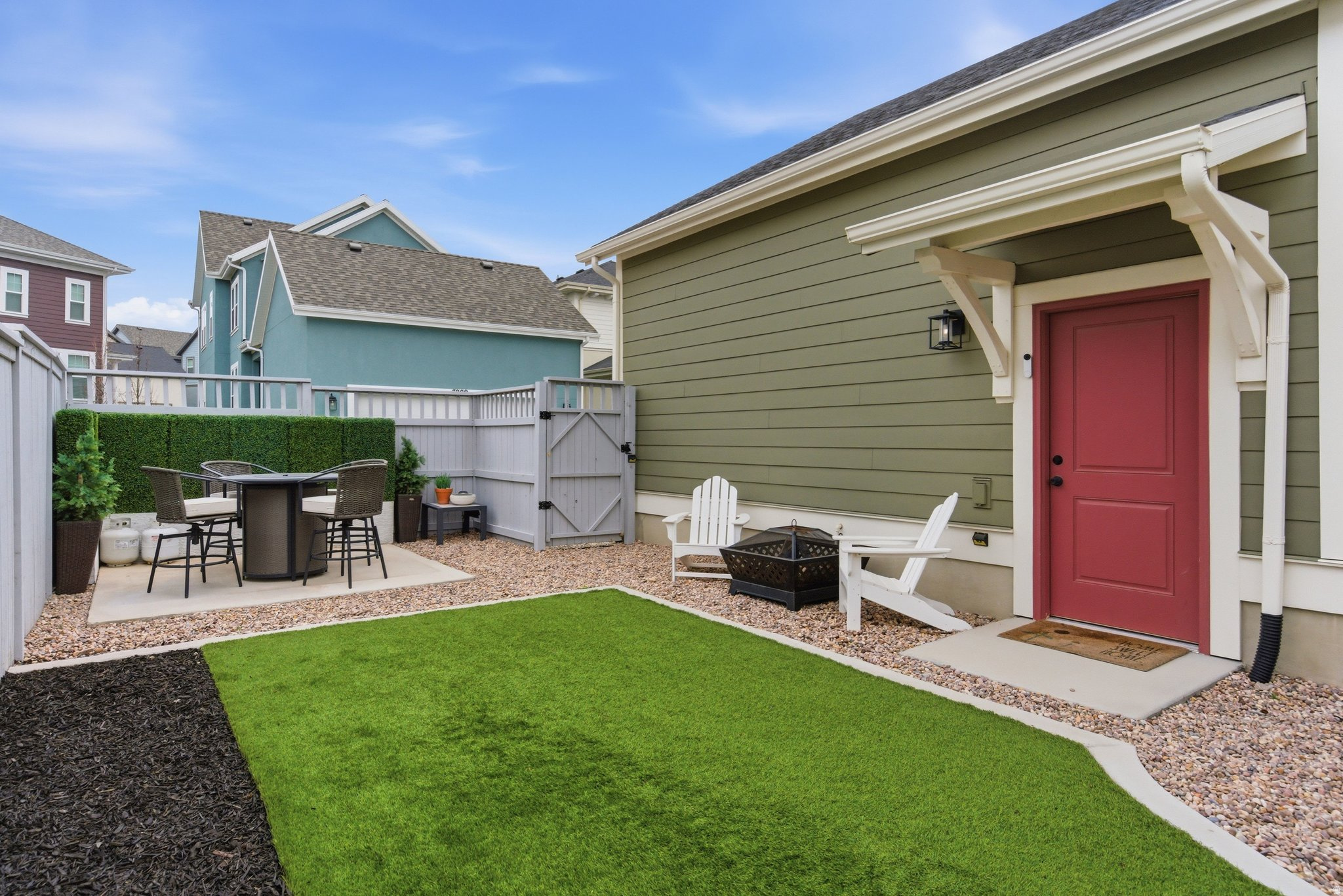 DAYBREAK - Residential