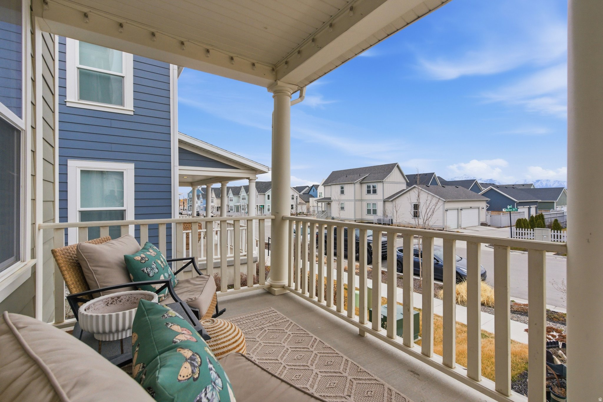 DAYBREAK - Residential