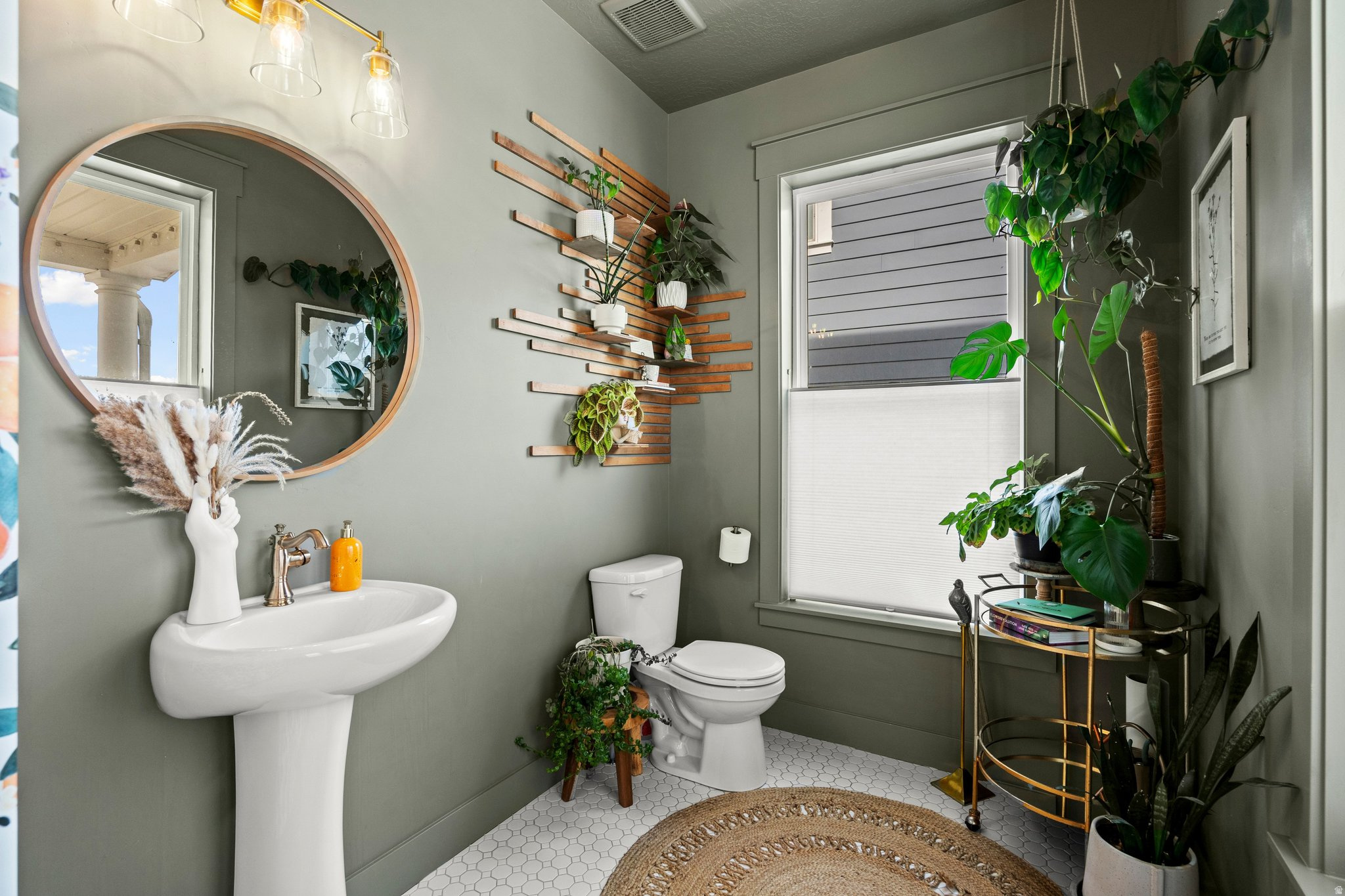 DAYBREAK - Residential