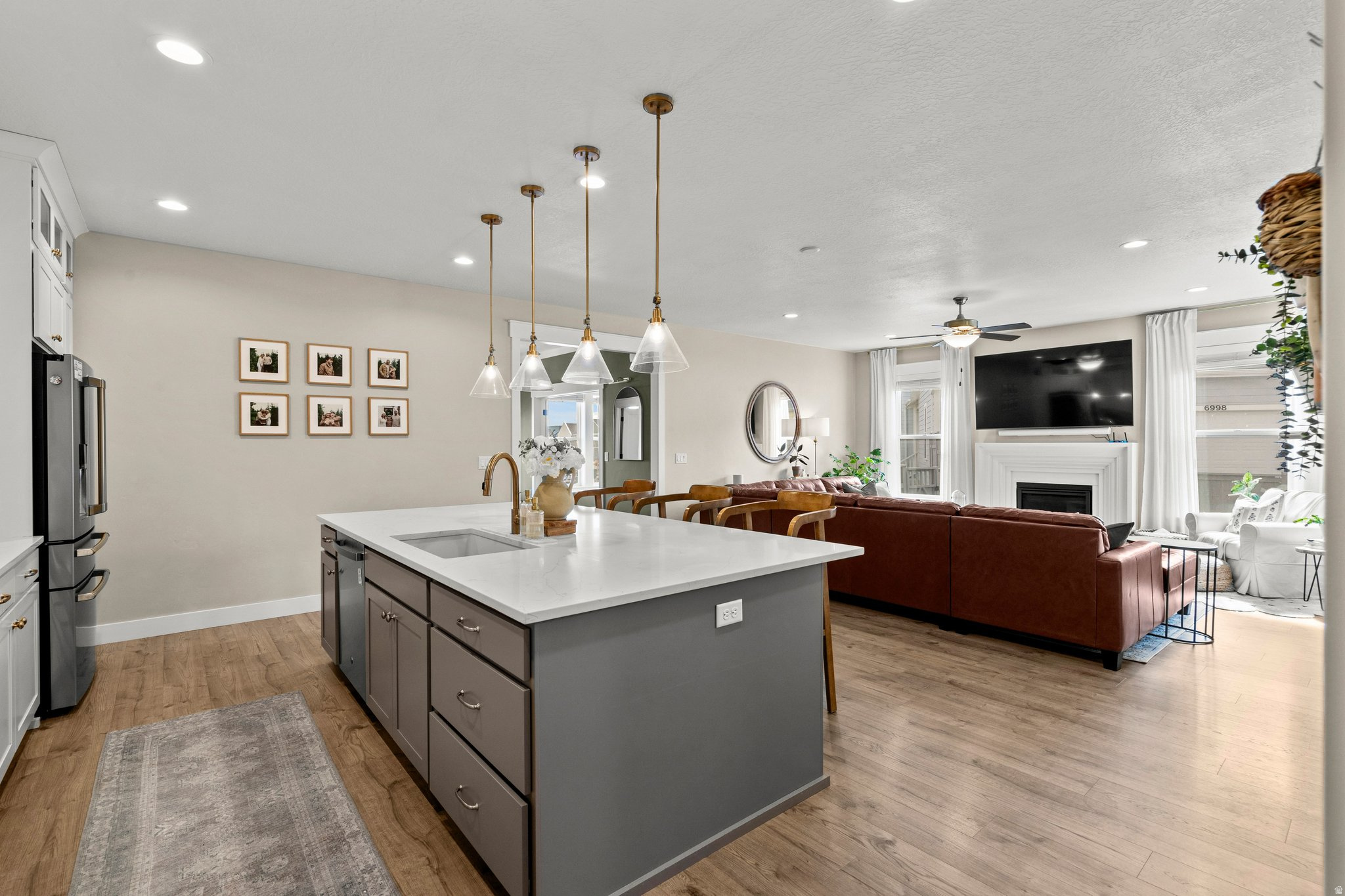 DAYBREAK - Residential