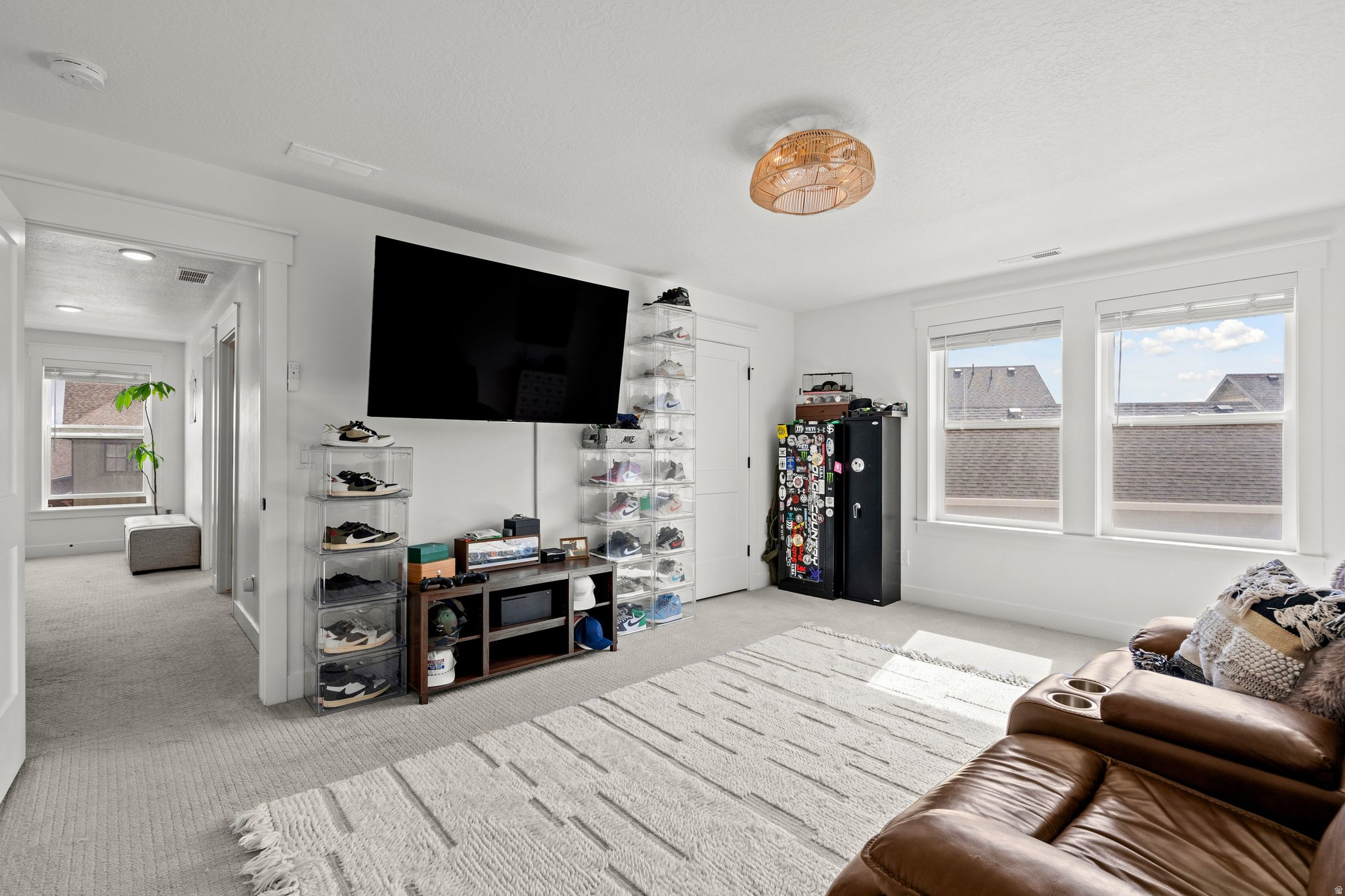 DAYBREAK - Residential