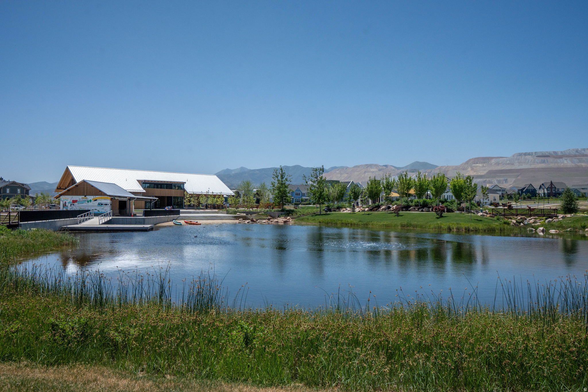 DAYBREAK - Residential