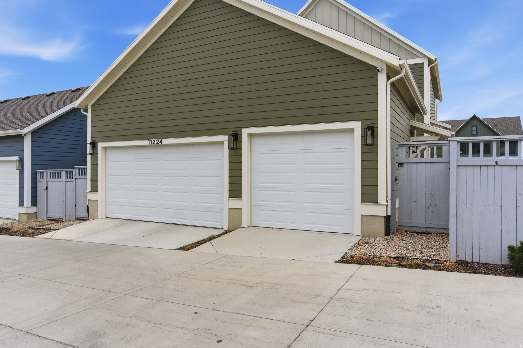 DAYBREAK - Residential