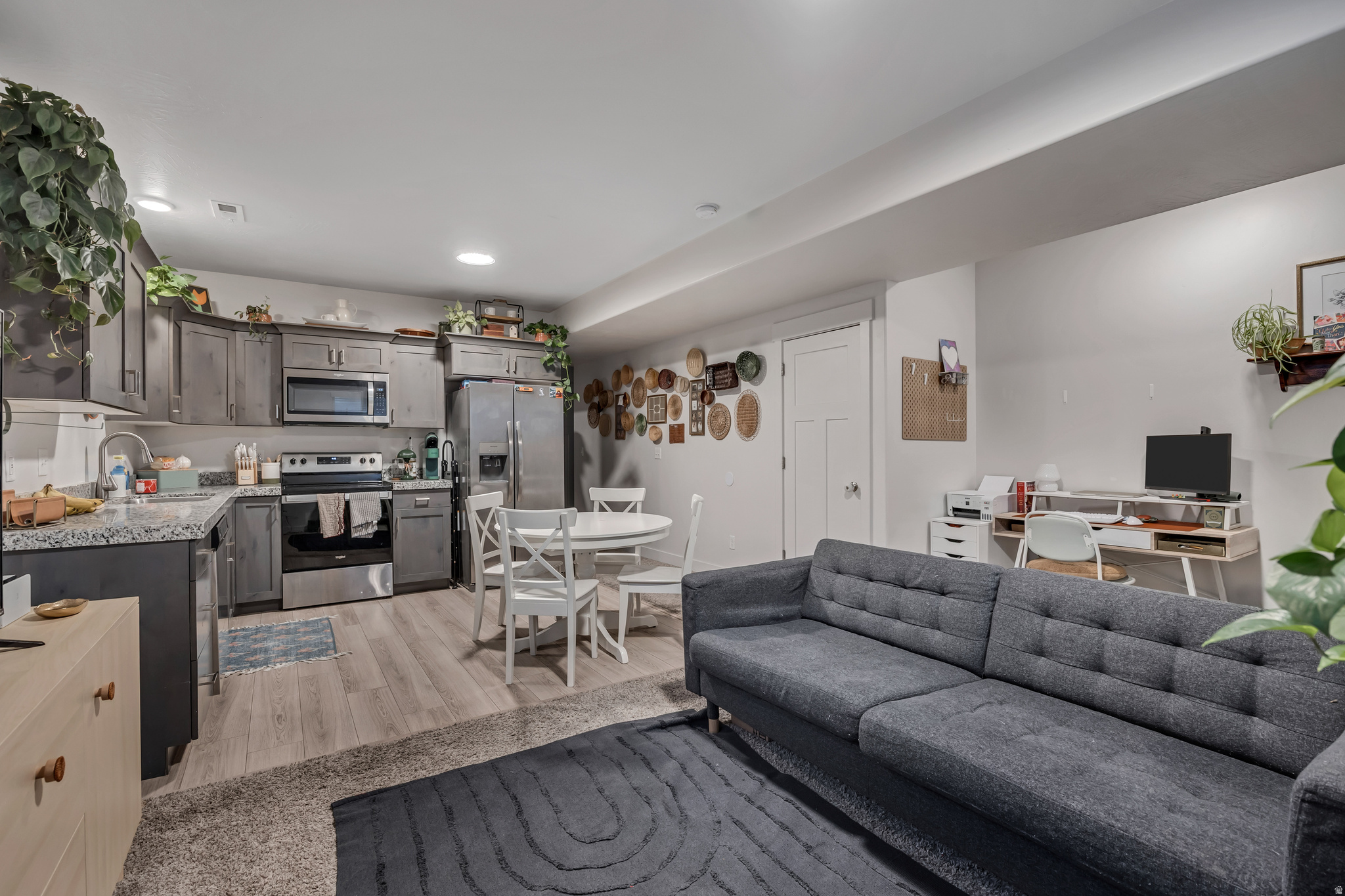 SILVERLAKE - Residential