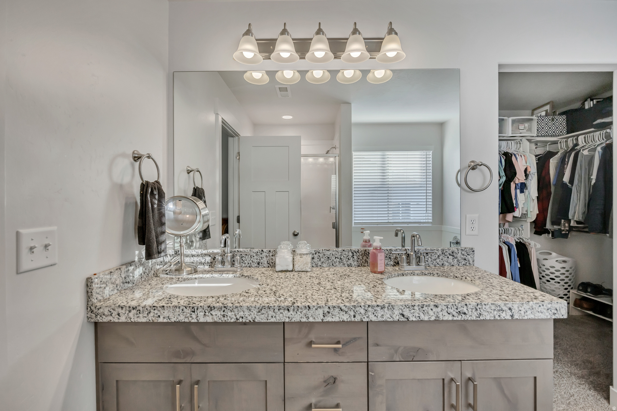 SILVERLAKE - Residential