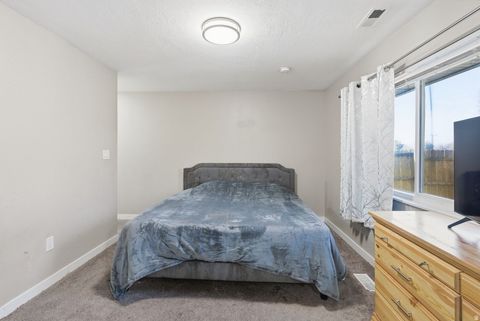 Tiny photo for 919 E 300 S, Provo, UT 84606 (MLS # 2125251)