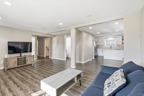 Tiny photo for 919 E 300 S, Provo, UT 84606 (MLS # 2125251)