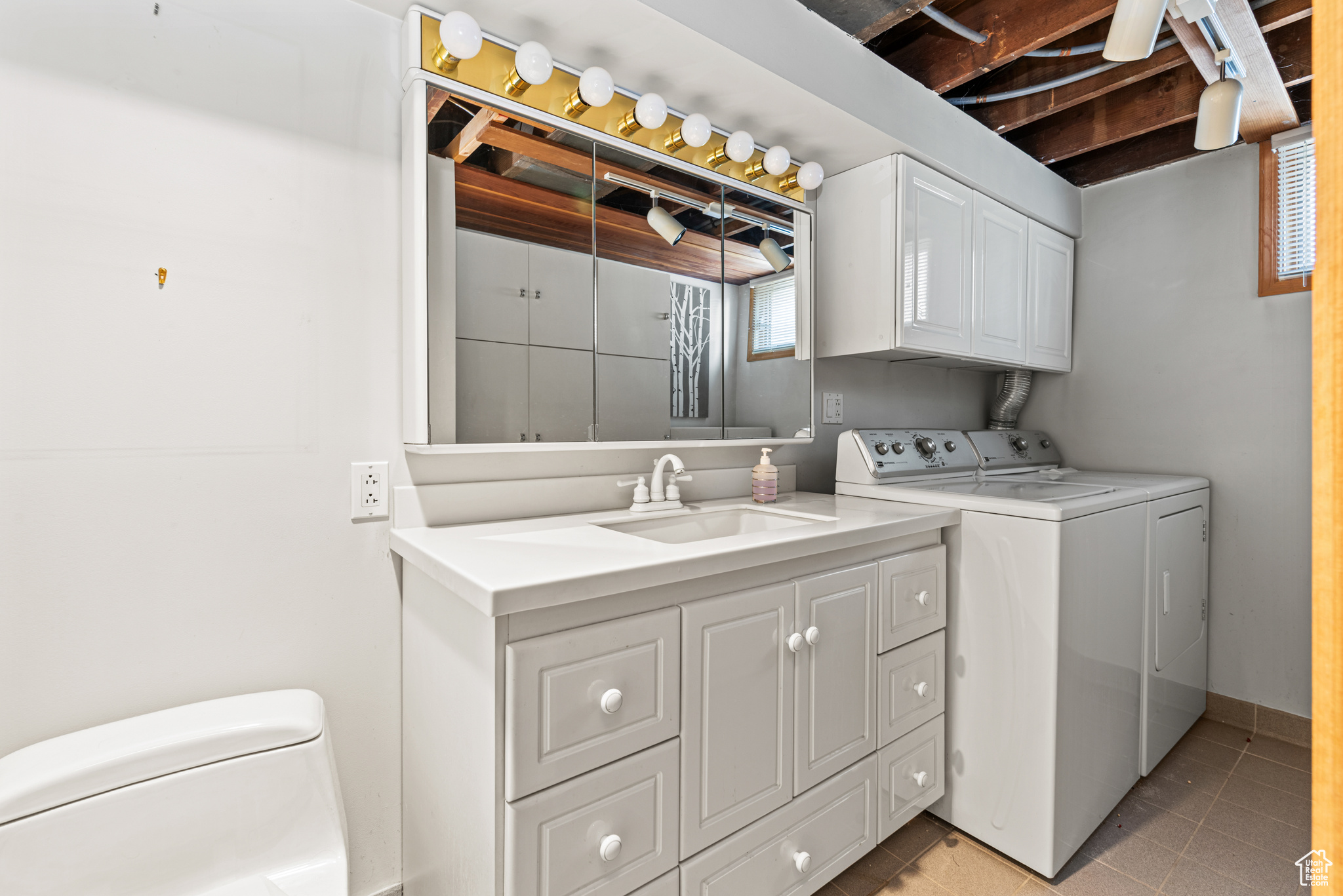 LOT 4, BLK 1 - Residential