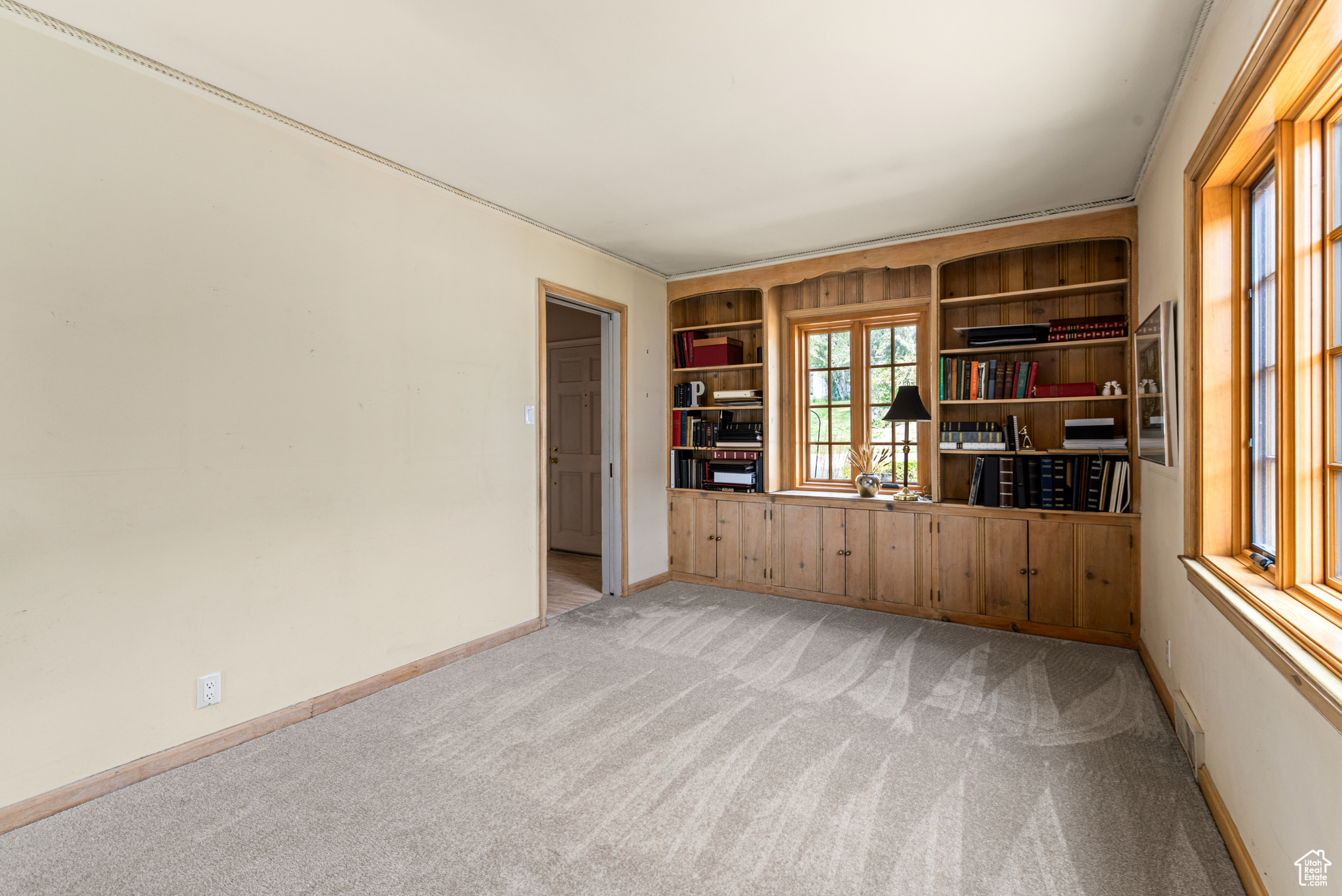 LOT 4, BLK 1 - Residential