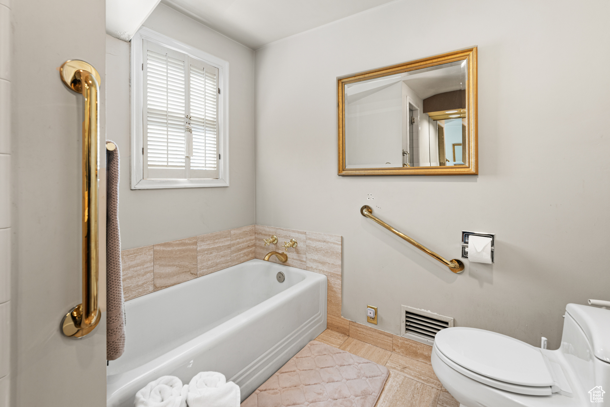 LOT 4, BLK 1 - Residential