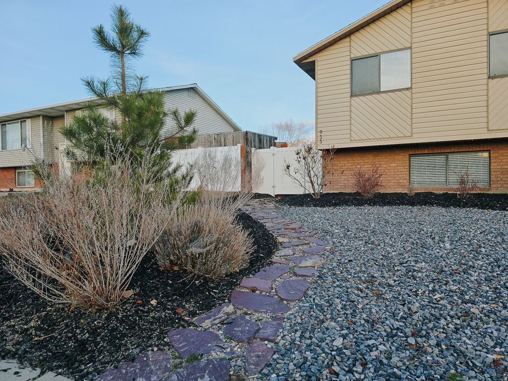 Photo of 937 S 1635 W, Orem, UT 84059 (MLS # 2140074)