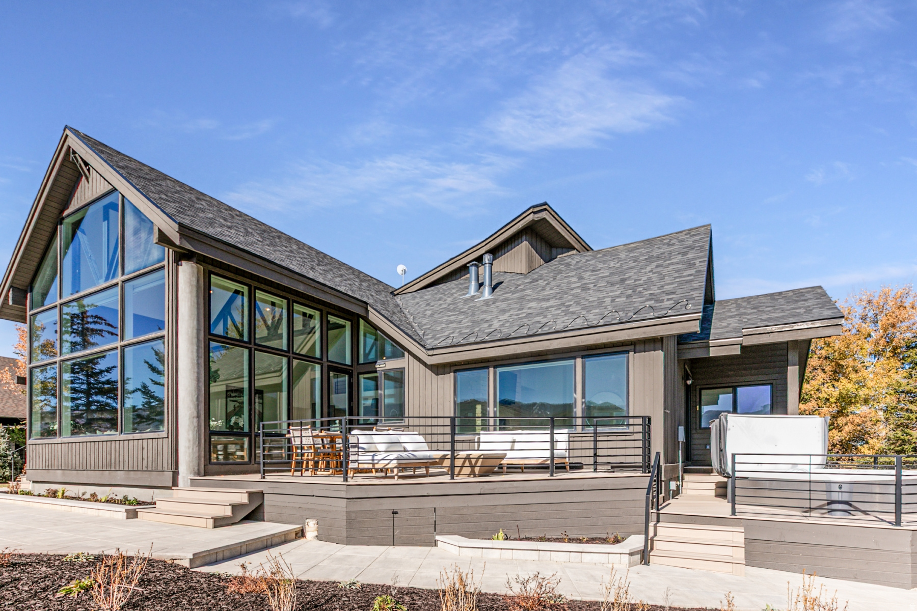 EAGLE WAY PLAT AMENDMENT SUBDIVISION - Residential Lease