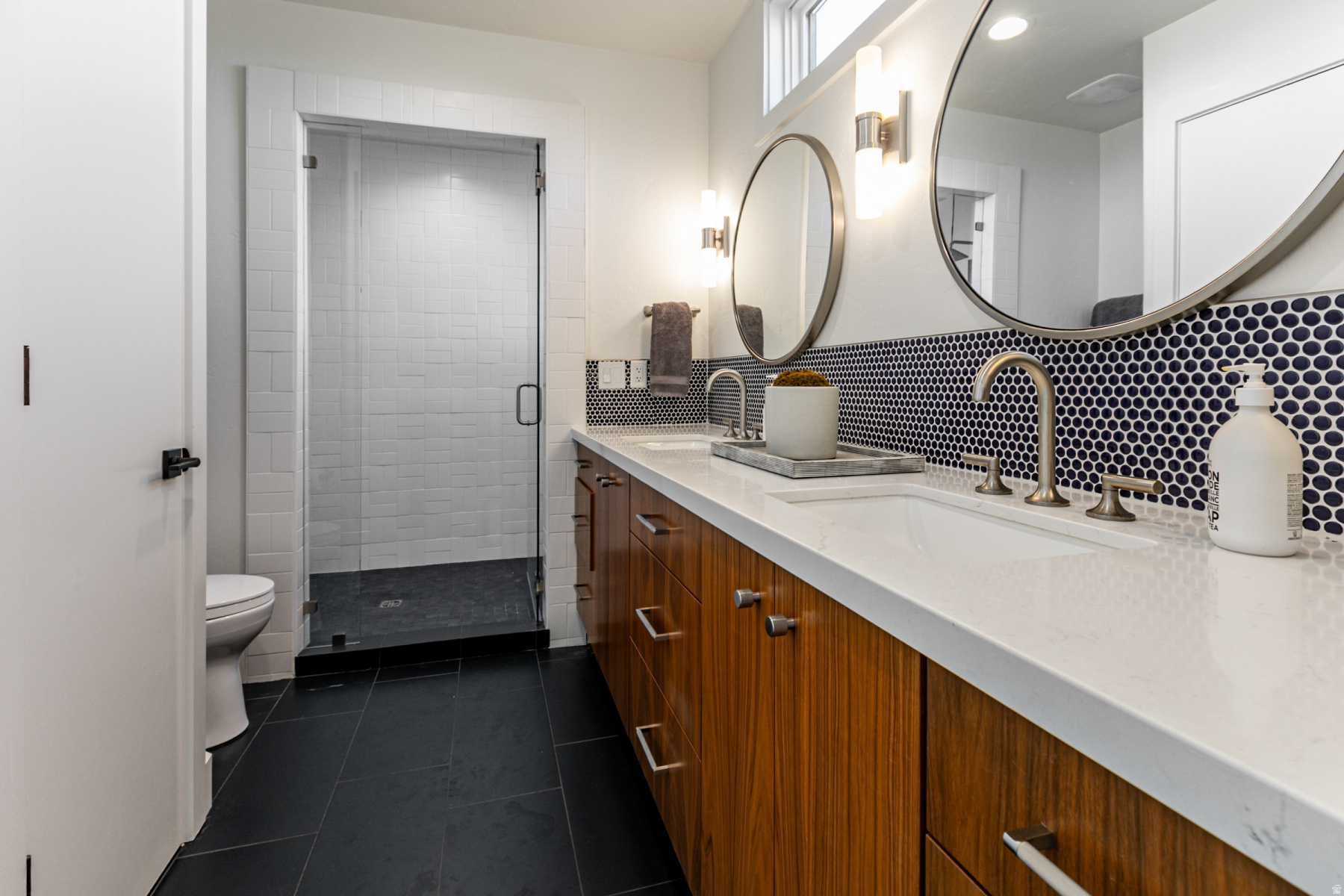 EAGLE WAY PLAT AMENDMENT SUBDIVISION - Residential Lease