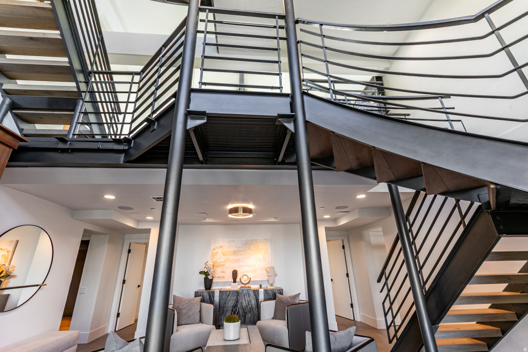 EAGLE WAY PLAT AMENDMENT SUBDIVISION - Residential Lease