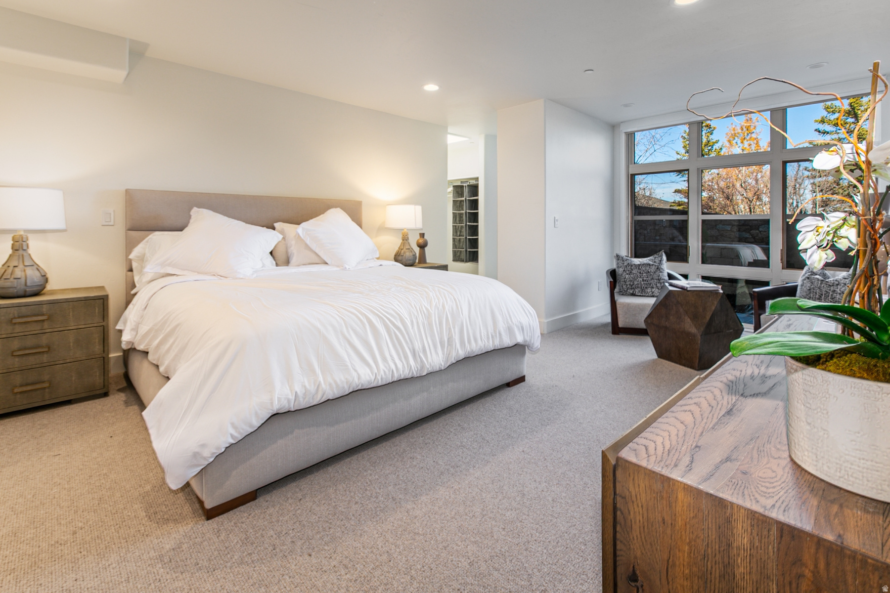 EAGLE WAY PLAT AMENDMENT SUBDIVISION - Residential Lease