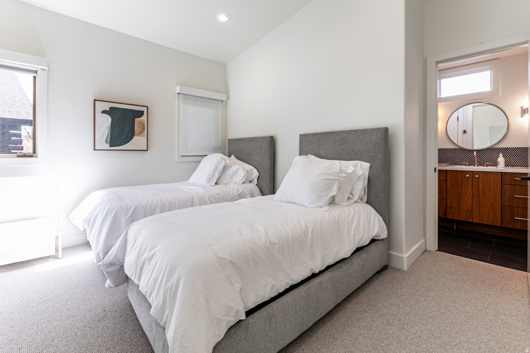 EAGLE WAY PLAT AMENDMENT SUBDIVISION - Residential Lease