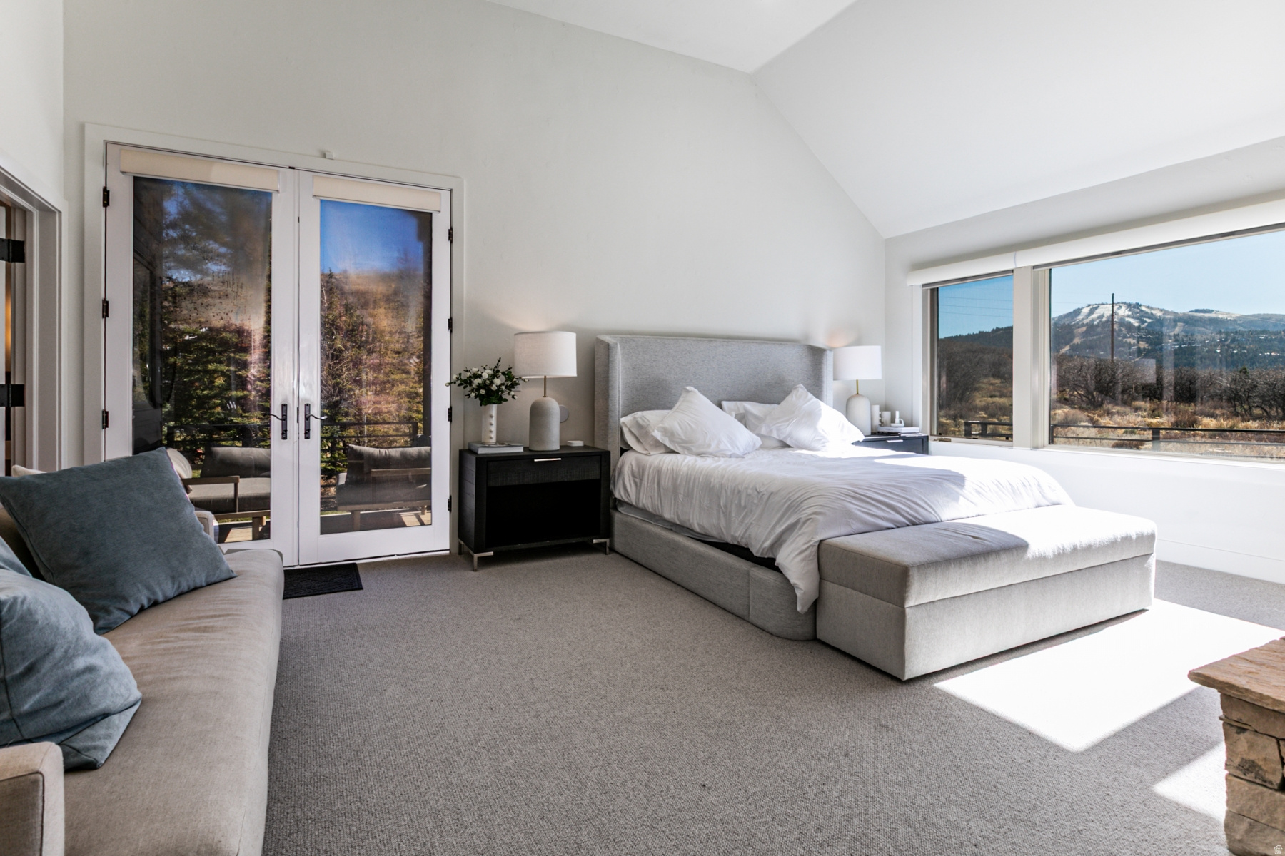 EAGLE WAY PLAT AMENDMENT SUBDIVISION - Residential Lease