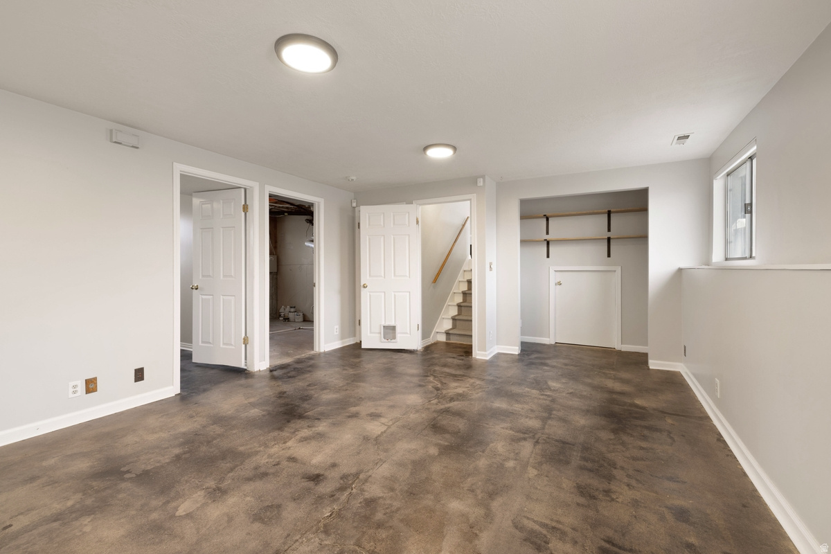 WHITE CITY - Residential