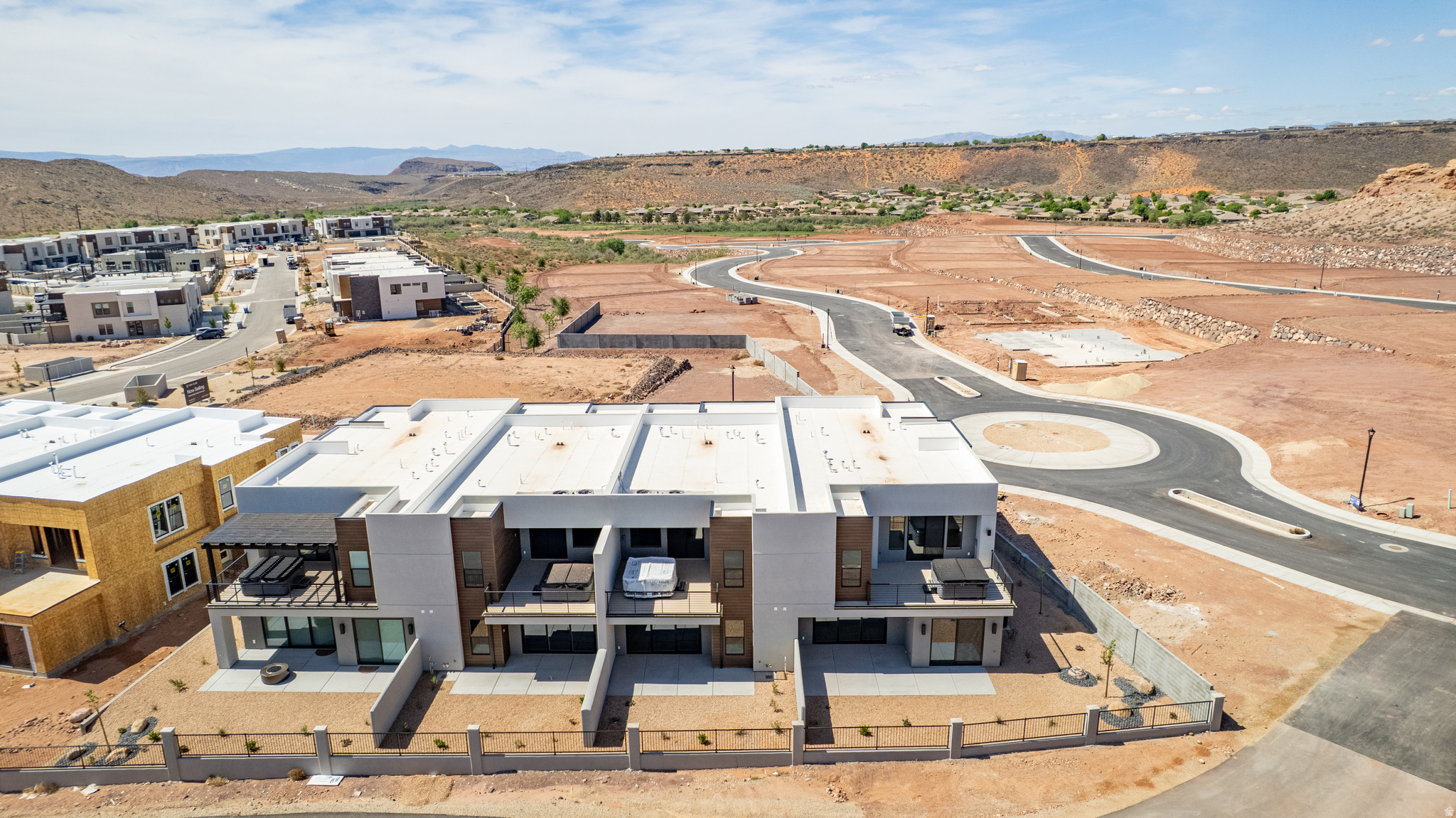 THE ISLAND AT CORAL CANYON - Residential