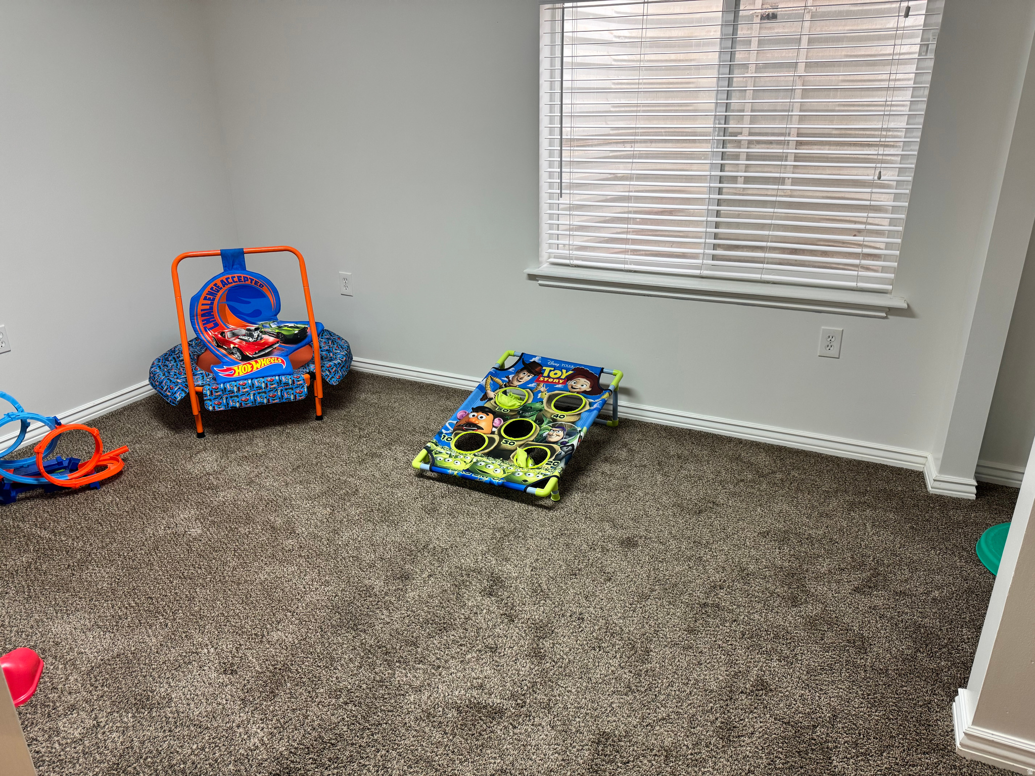 HAMILTON FARMS - Residential