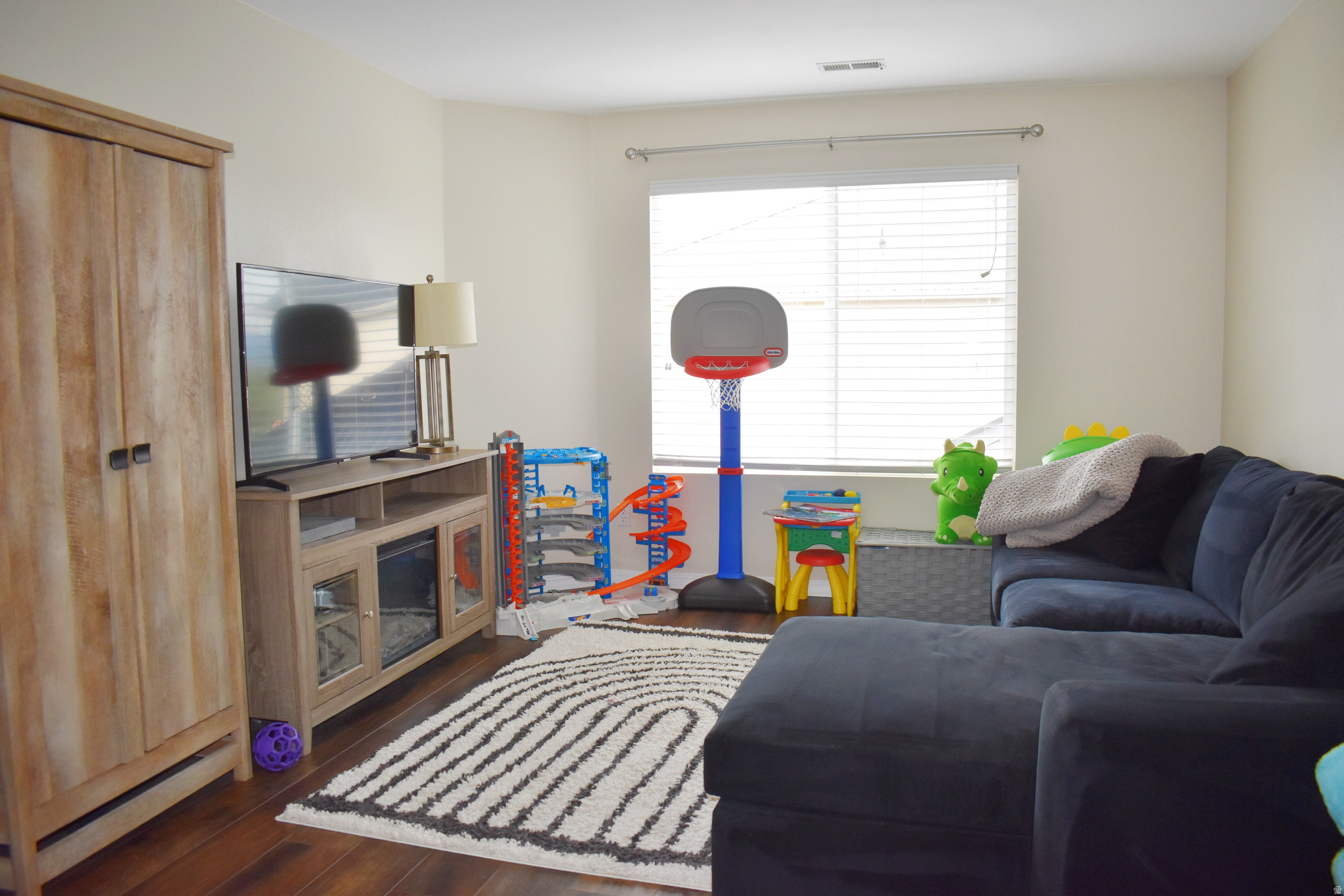 HAMILTON FARMS - Residential