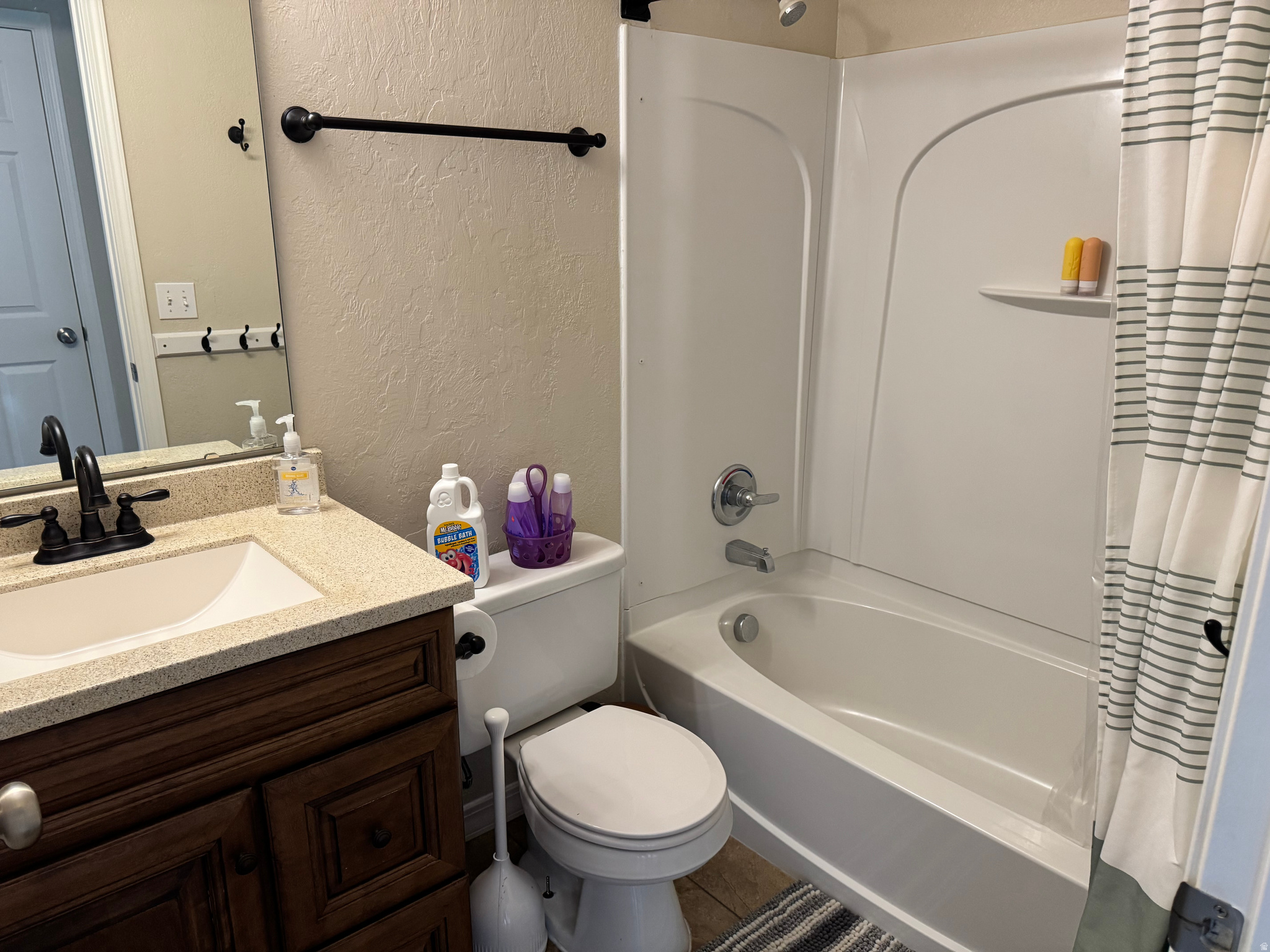 HAMILTON FARMS - Residential