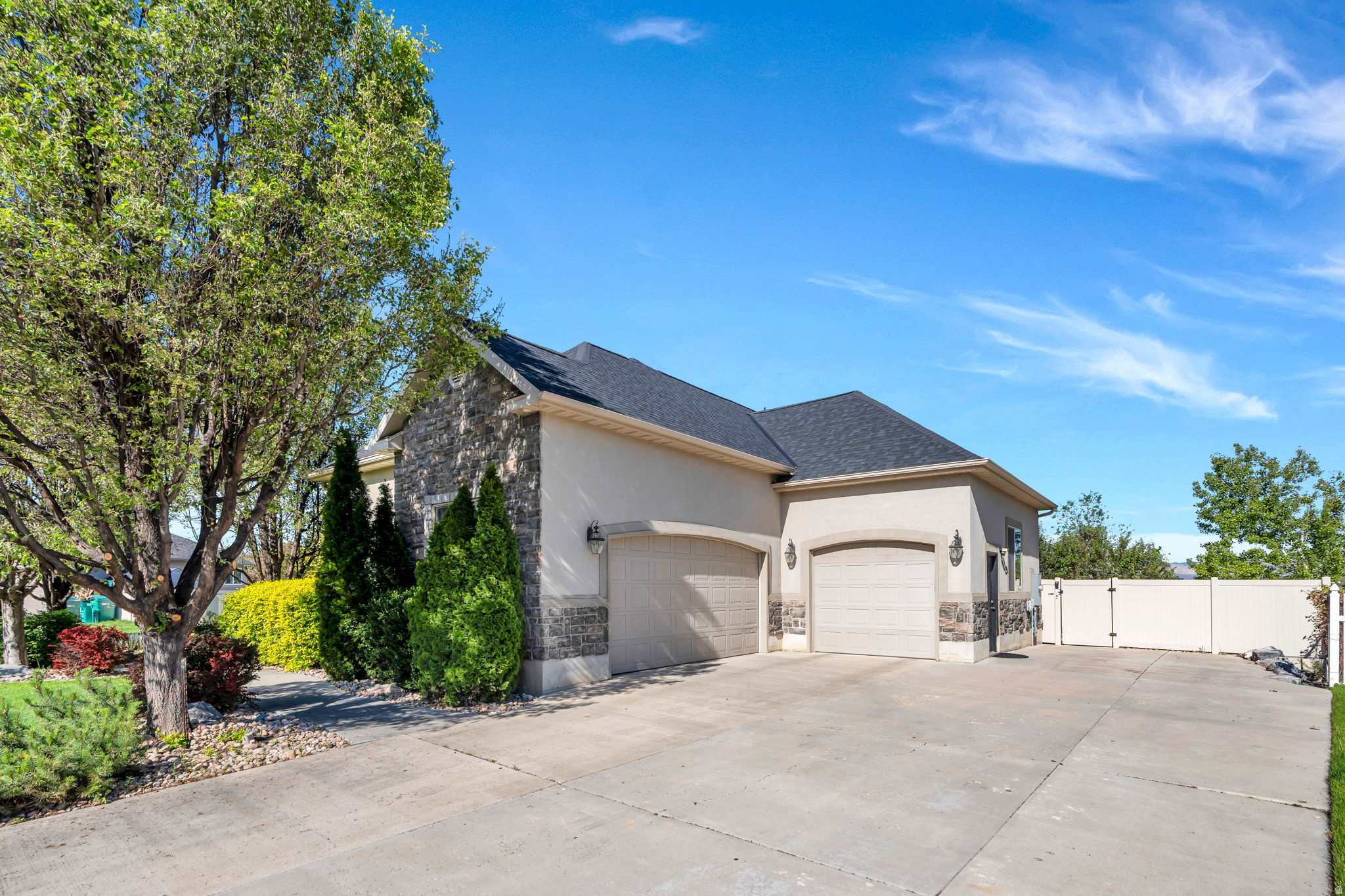 CANTERBURY NORTH - Residential