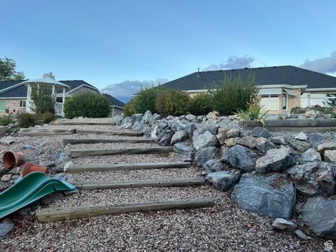 Tiny photo for 654 E SCENIC DR, Spanish Fork, UT 84660 (MLS # 2116775)