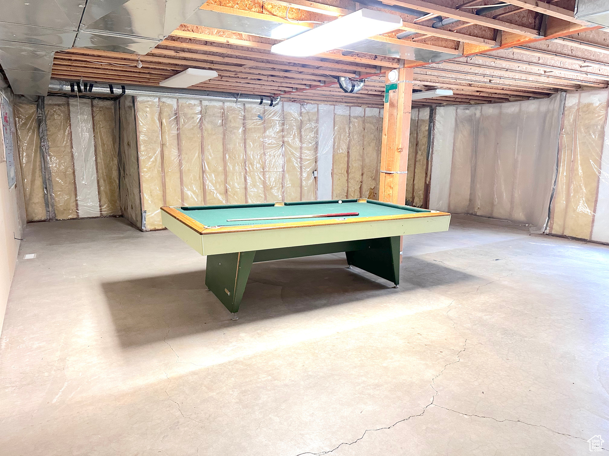 WOLF HOLLOW ESTATES - Residential
