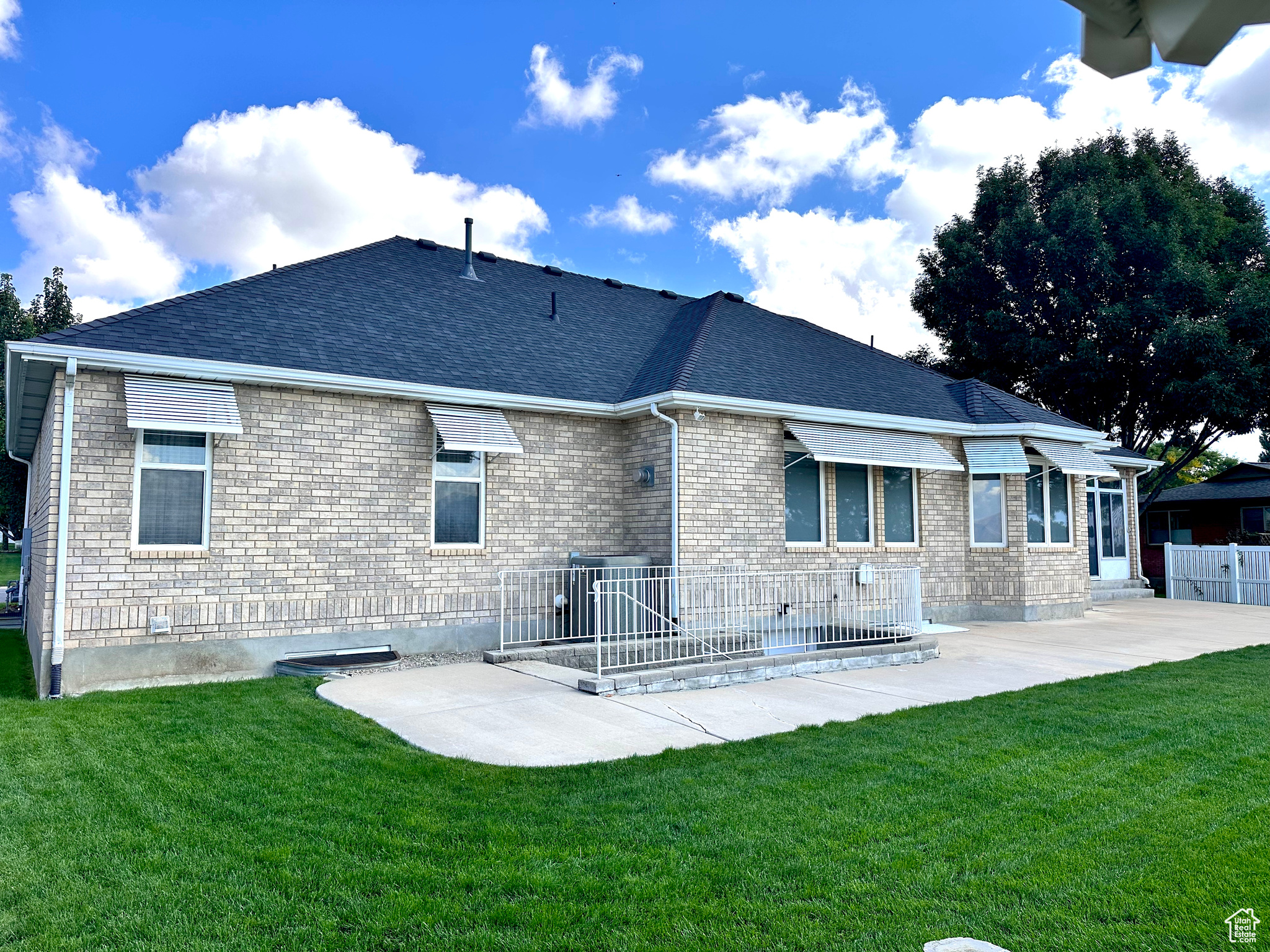 WOLF HOLLOW ESTATES - Residential