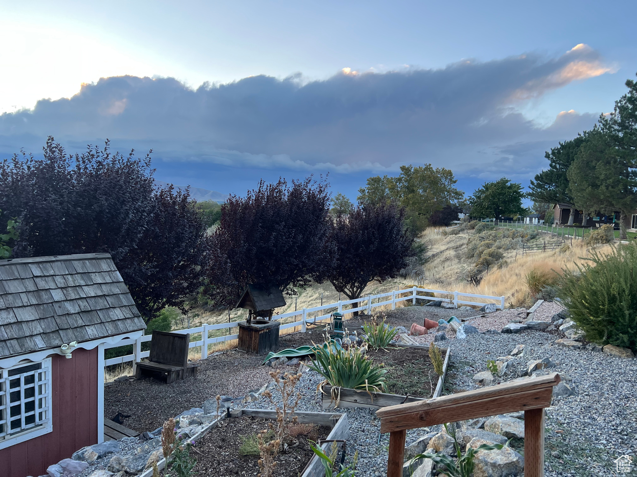 WOLF HOLLOW ESTATES - Residential