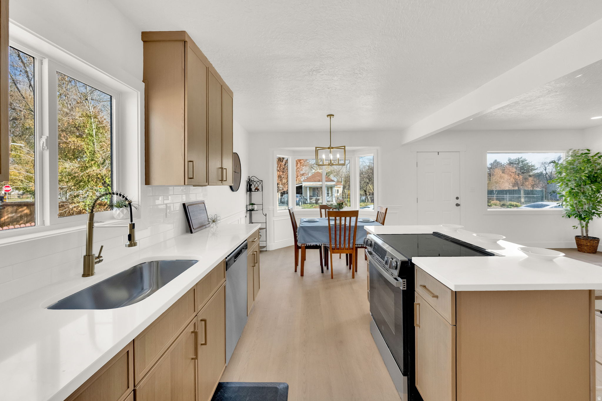 GLENDALE - Residential