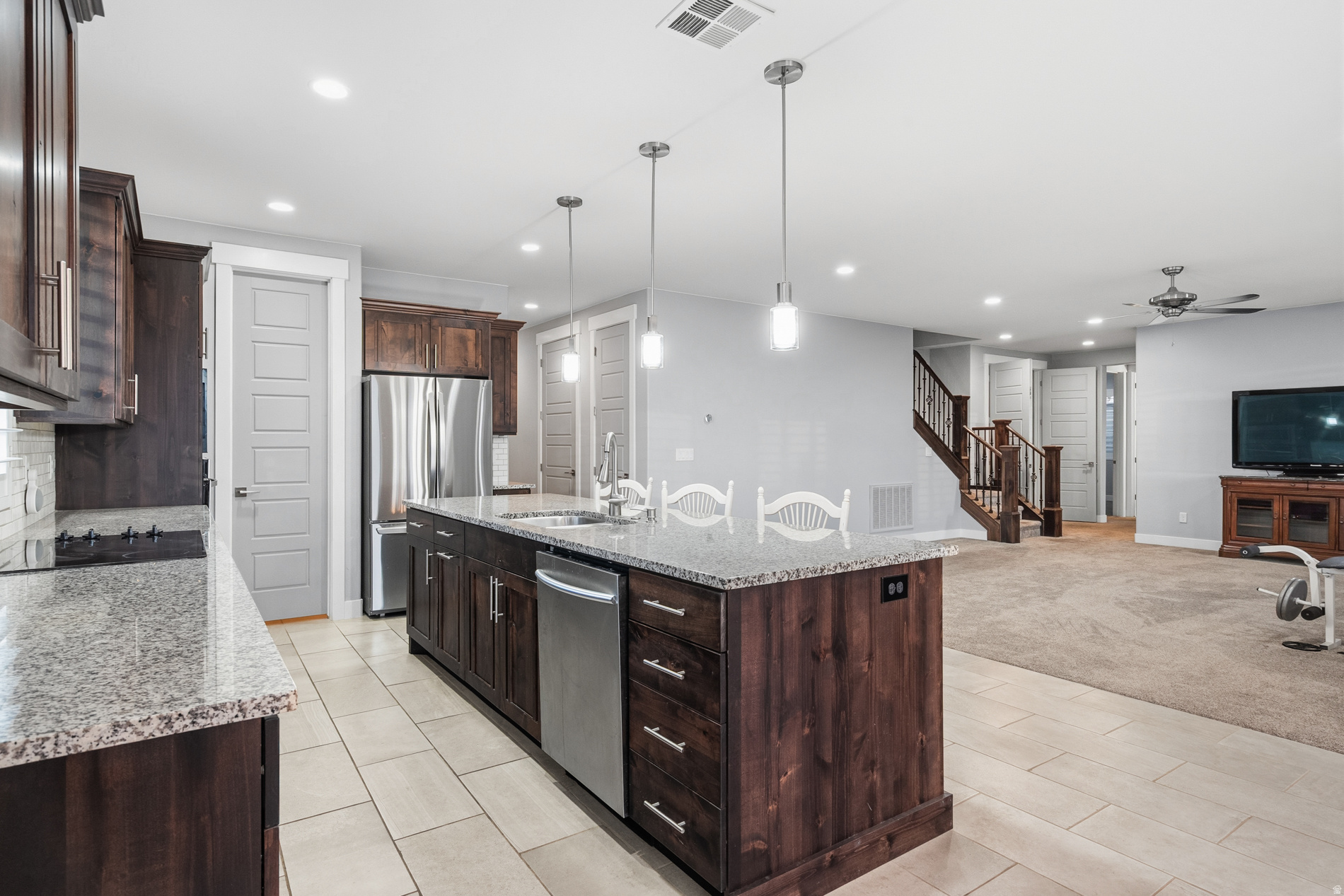 CASTLE ROCK 1 - Residential