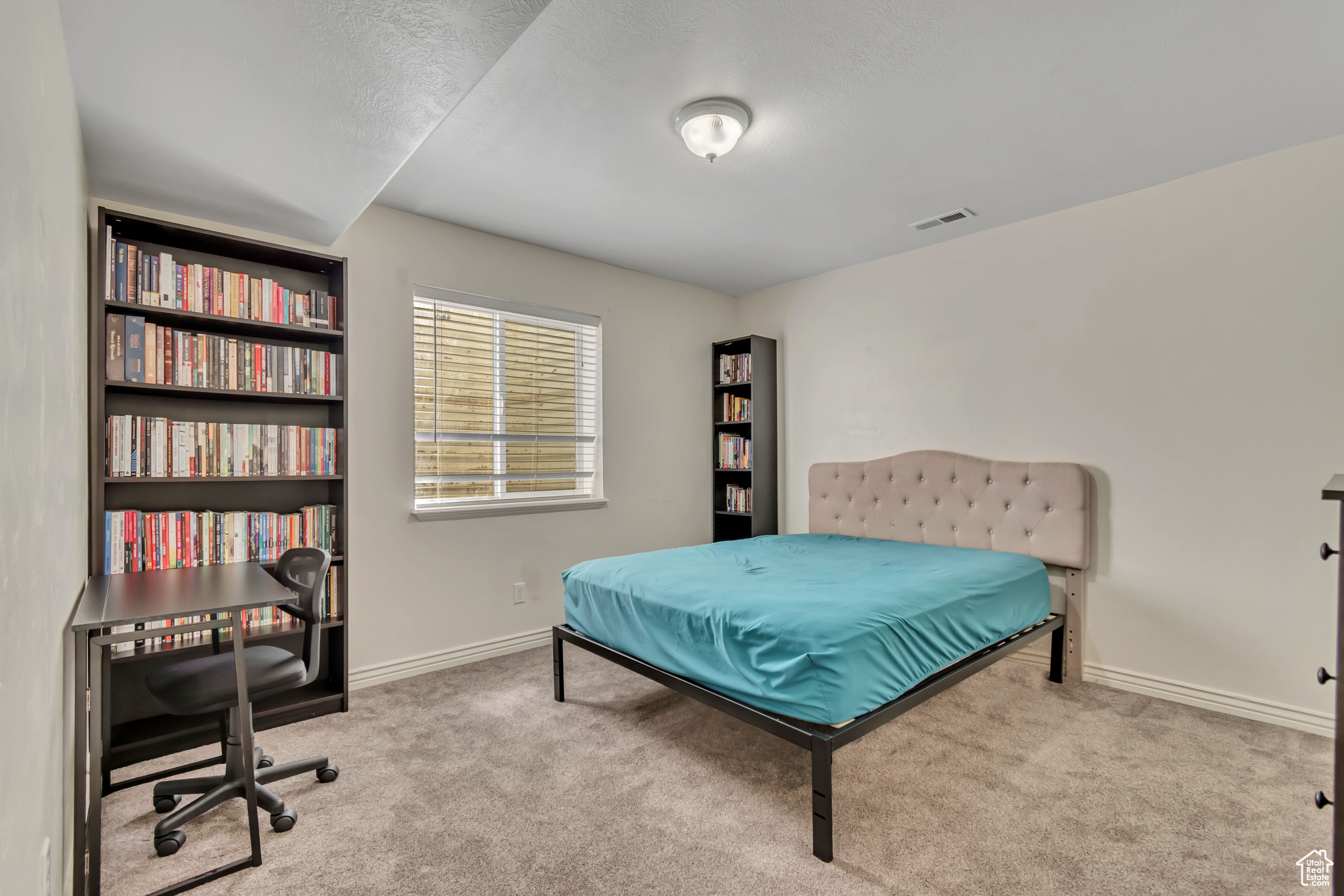 WOOD ESTATES - Residential Income