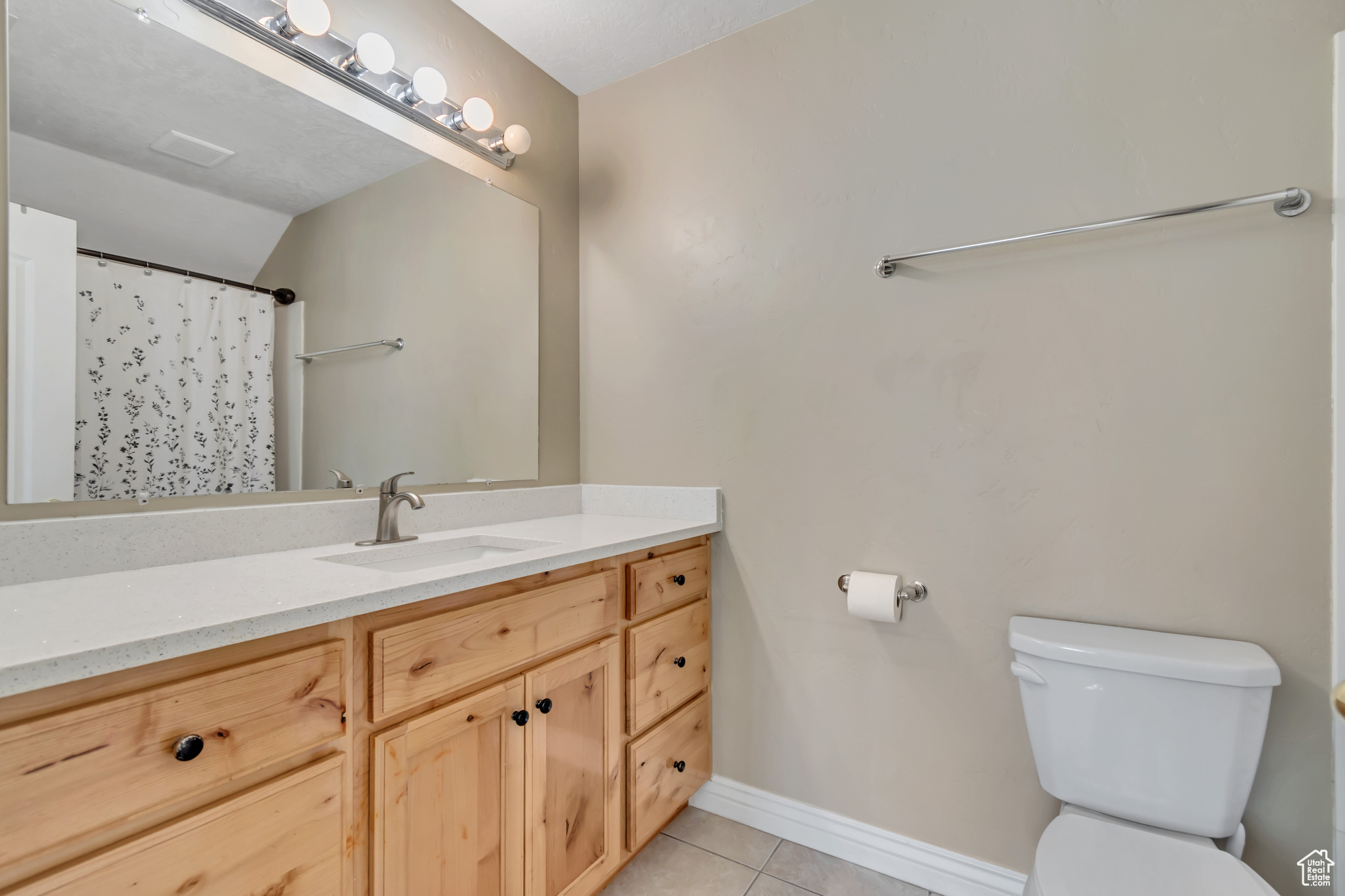 WOOD ESTATES - Residential Income