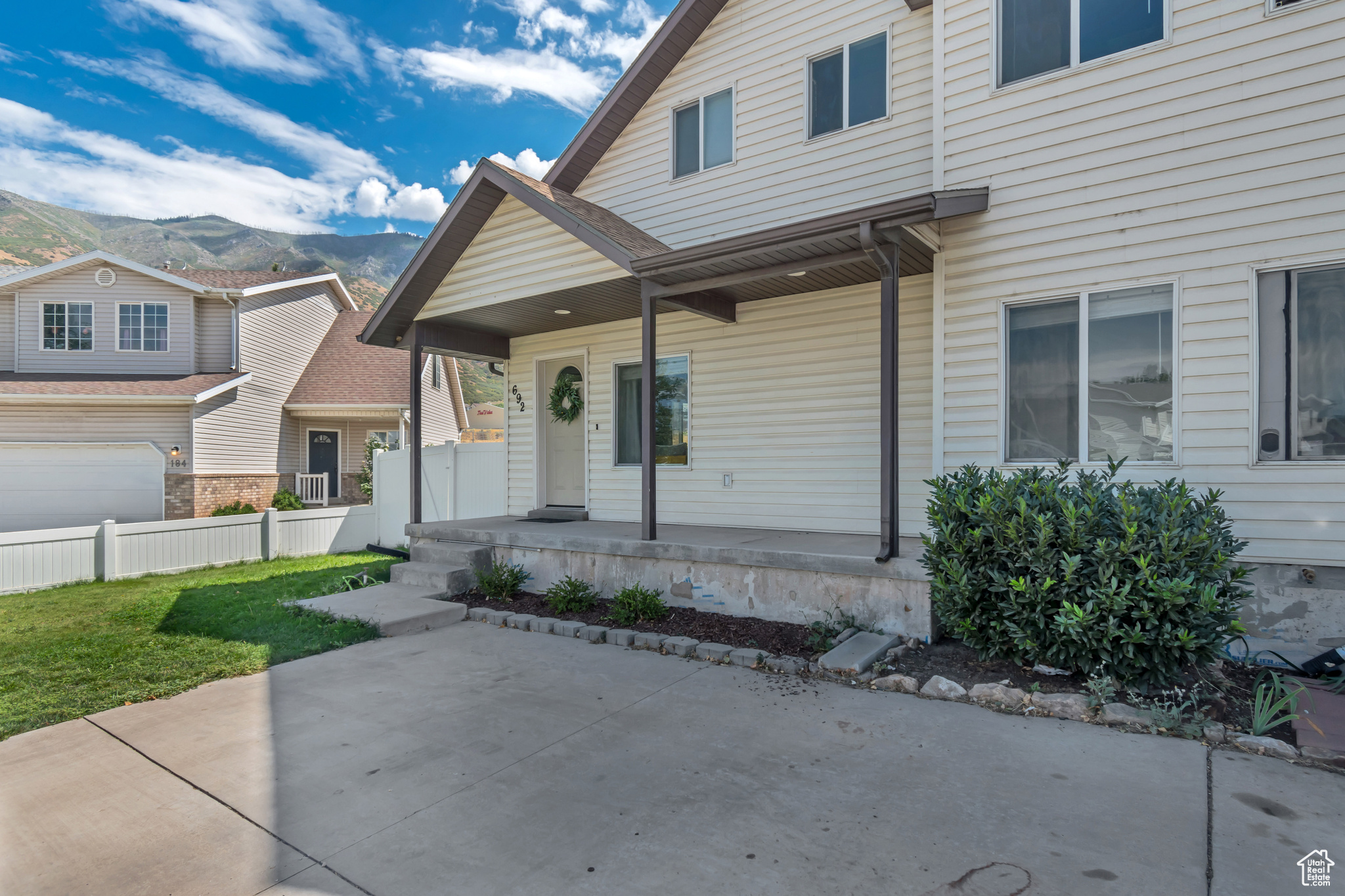 WOOD ESTATES - Residential Income