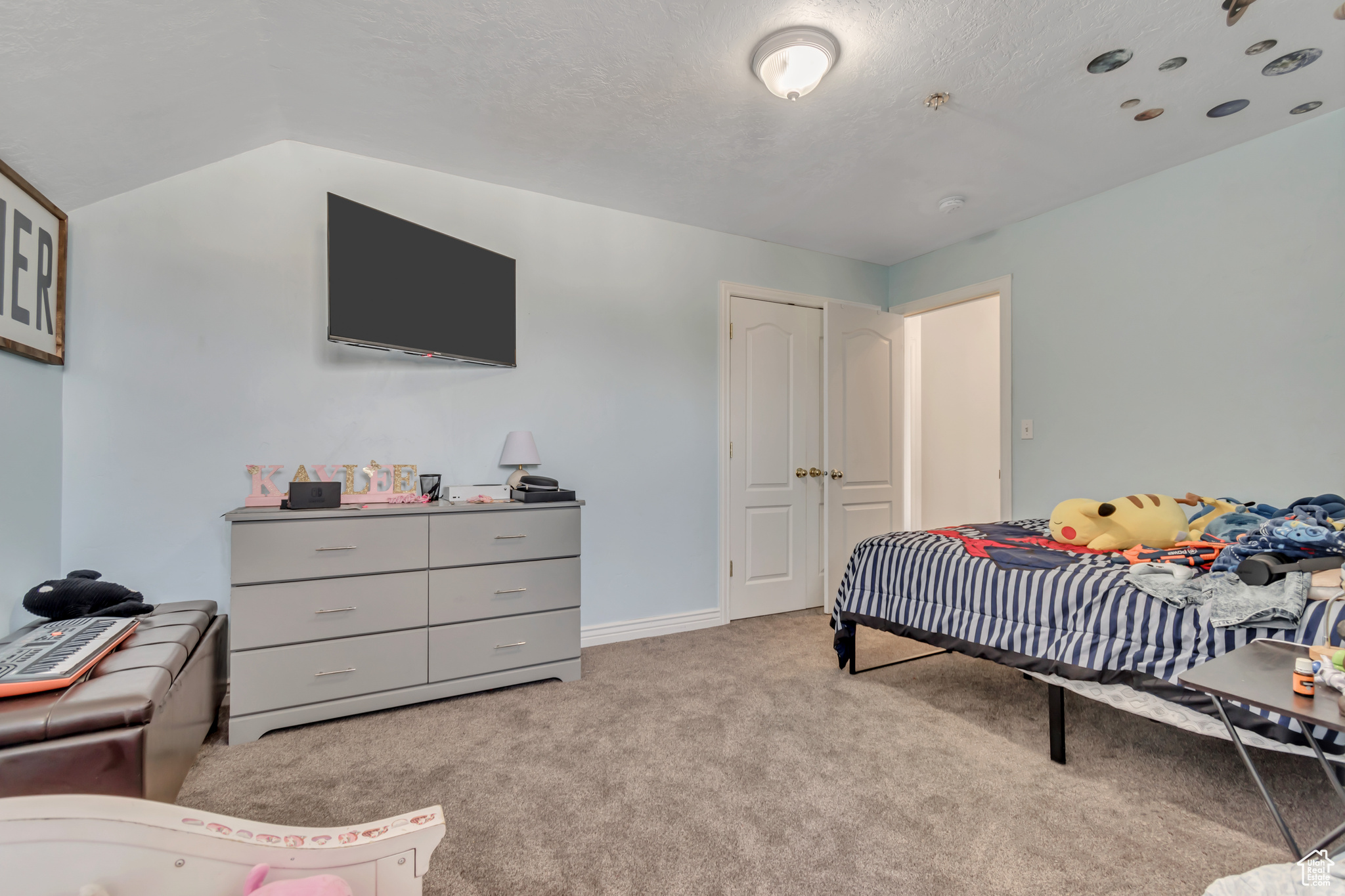 WOOD ESTATES - Residential Income