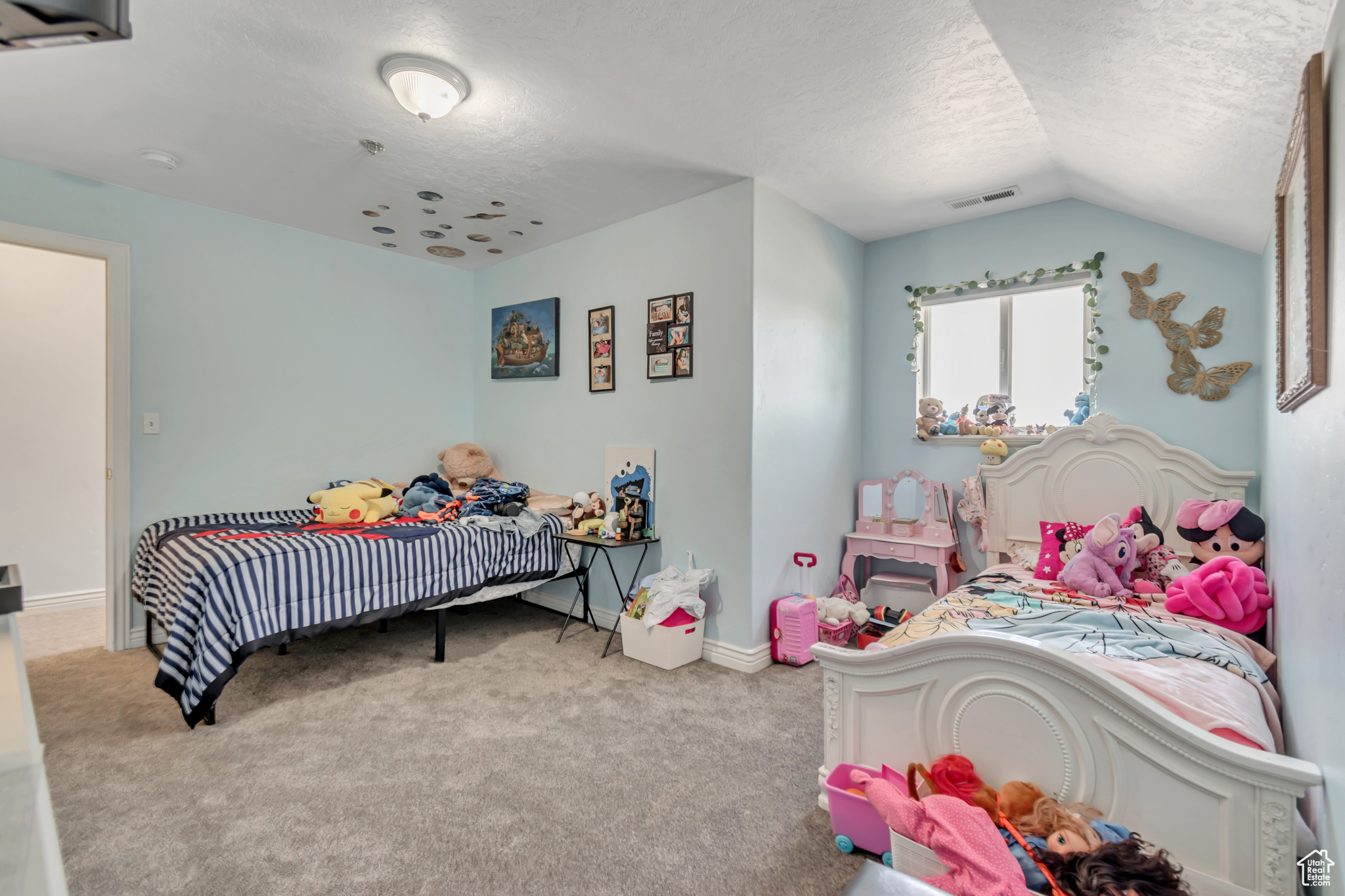 WOOD ESTATES - Residential Income