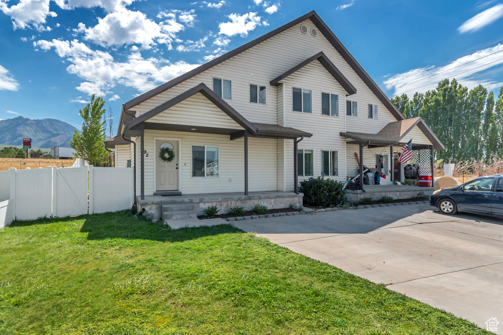 WOOD ESTATES - Residential Income