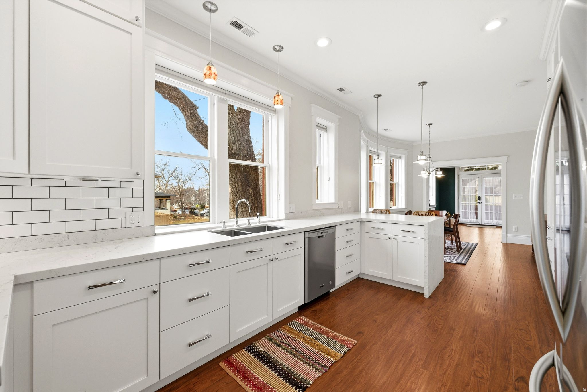 AVENUES - Residential